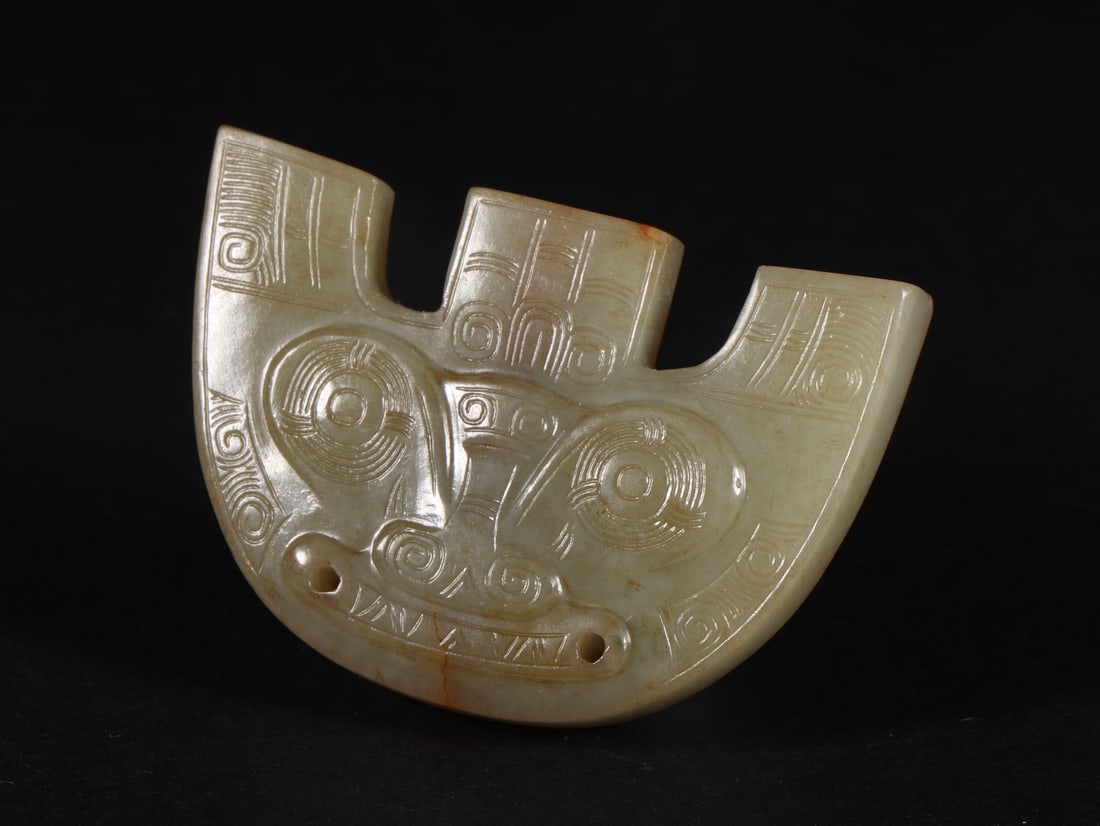 An Exquisite White Jade Beast-Face Pattern Ornament - 7