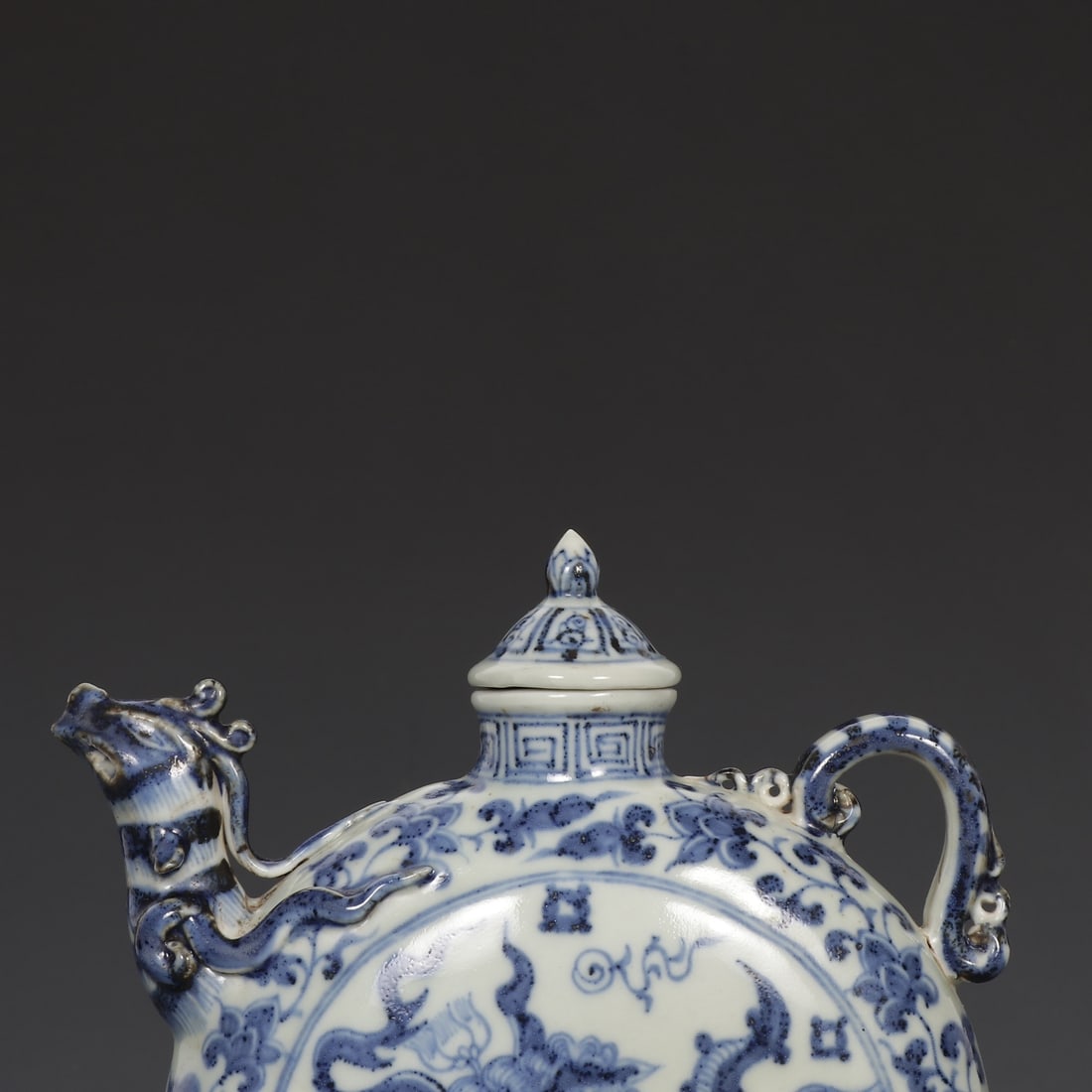 An Exquisite Blue and White Lotus Pattern Lion Pattern Ewer - 3