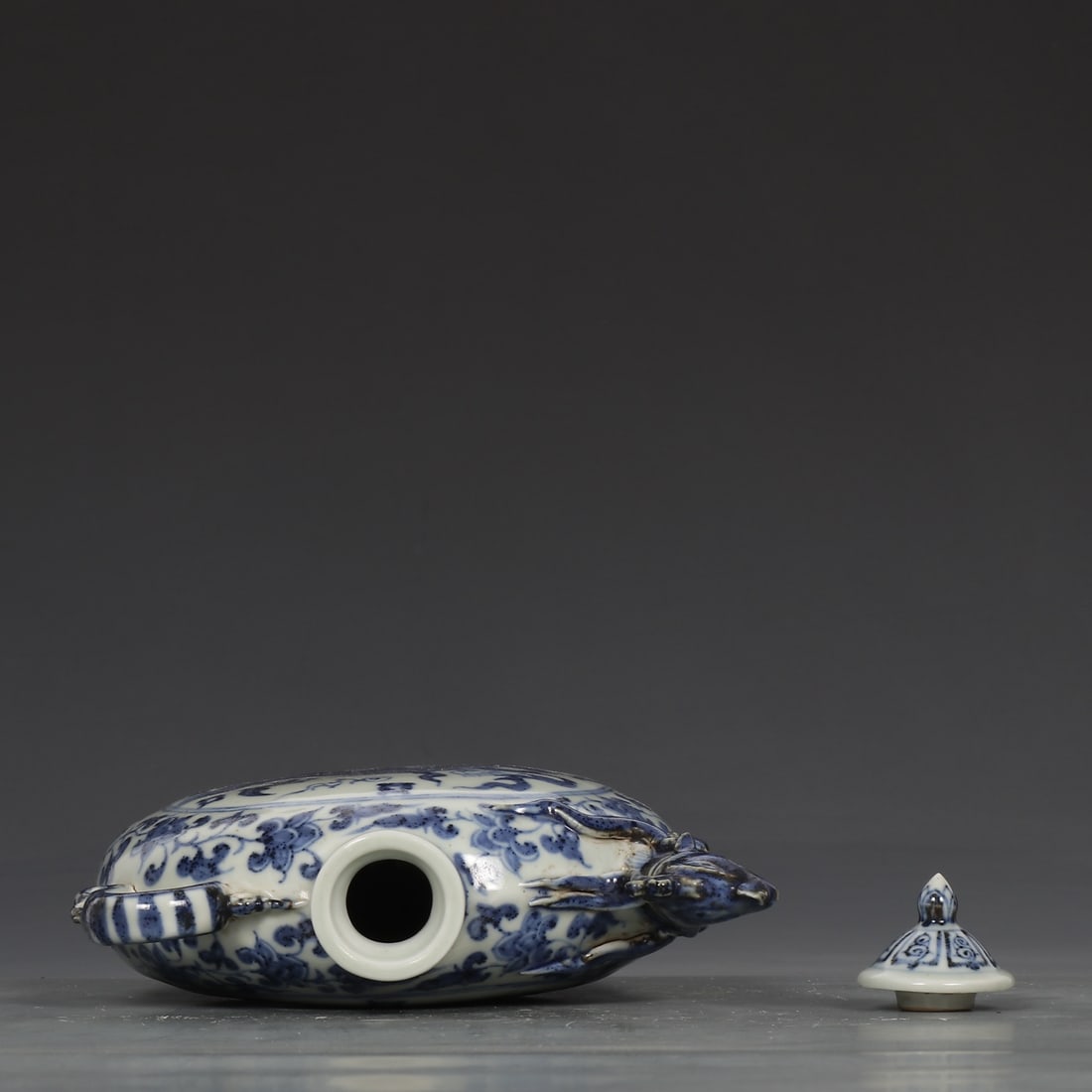 An Exquisite Blue and White Lotus Pattern Lion Pattern Ewer - 8