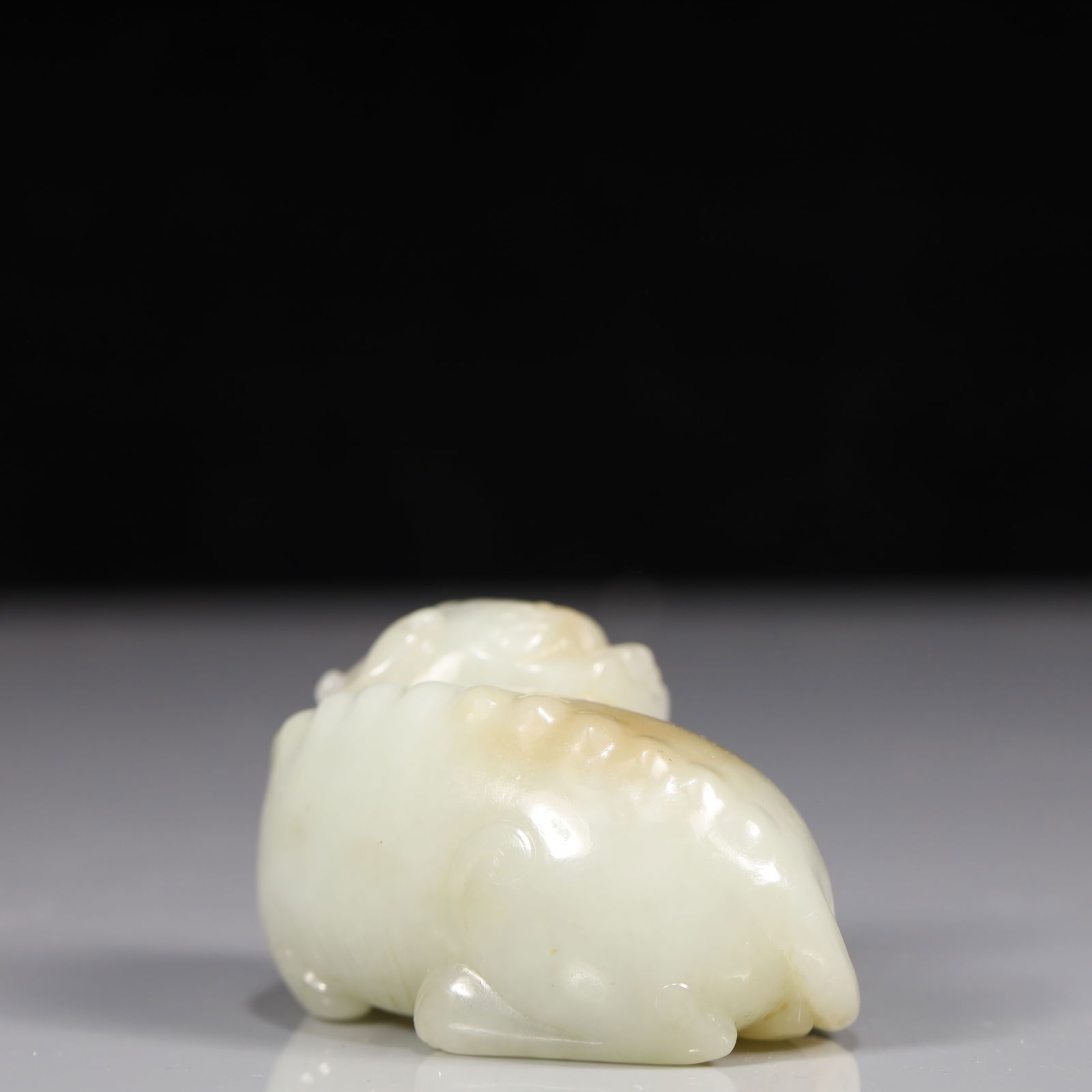 A Exquisite White Jade Auspicious Beast Ornament - 4