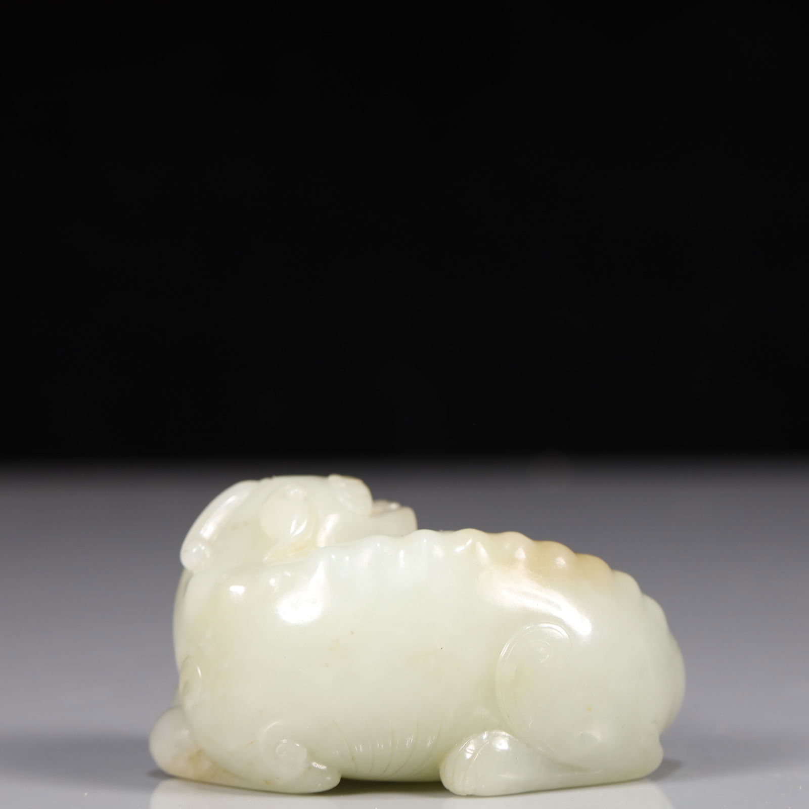 A Exquisite White Jade Auspicious Beast Ornament - 5