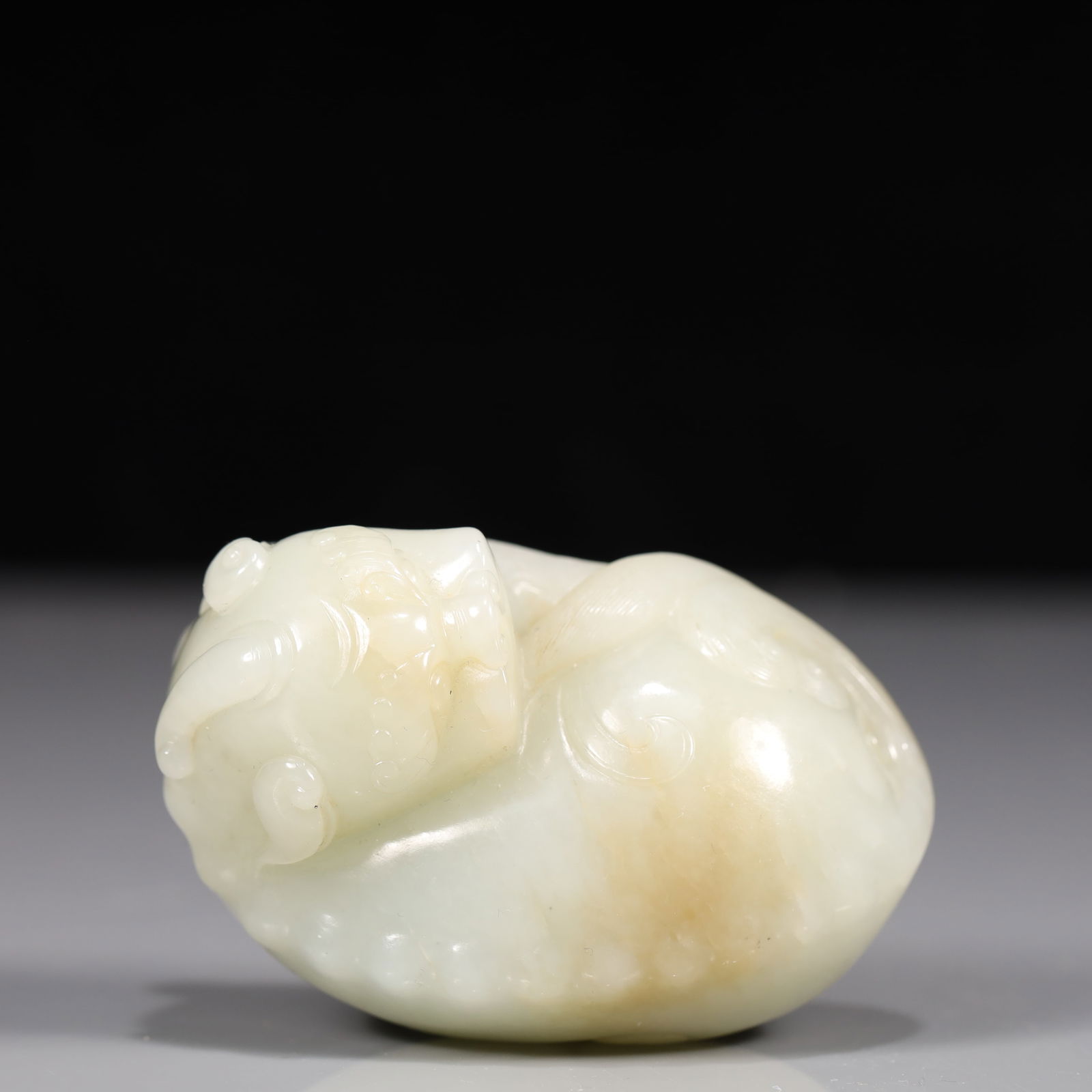 A Exquisite White Jade Auspicious Beast Ornament - 7