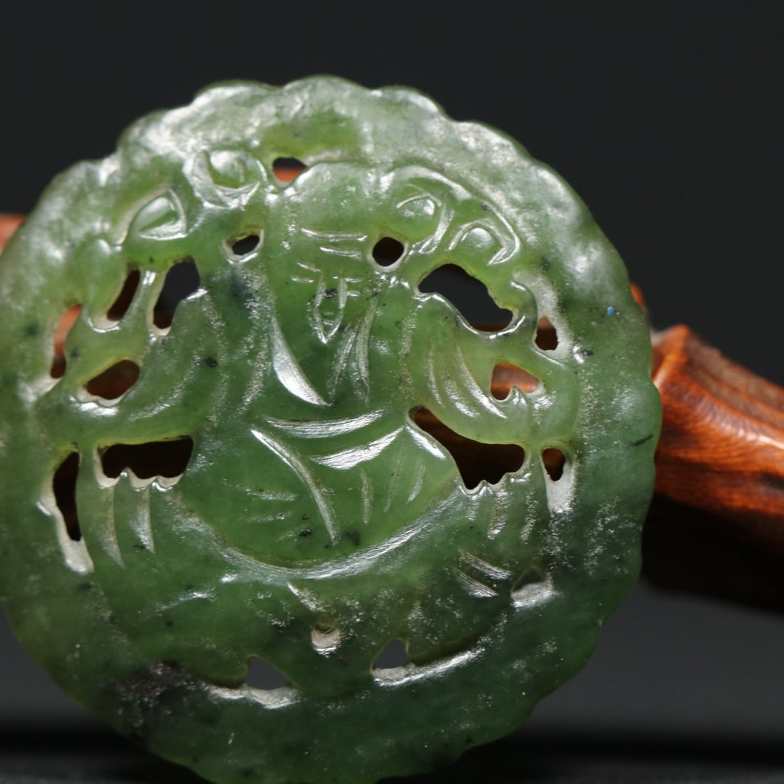 An Exquisite Jasper Figure Pattern Ornament - 6