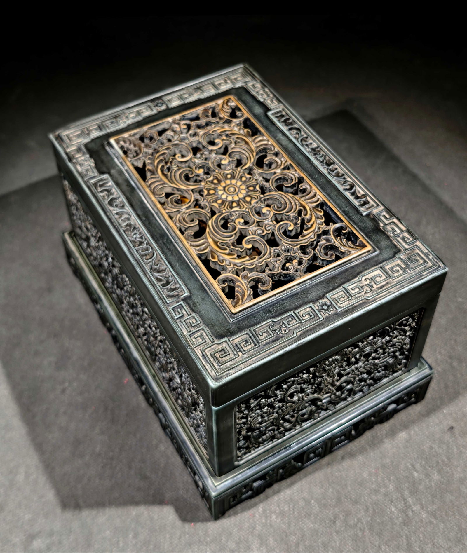 An Exquisite with poem Inkstone (1 of 9)