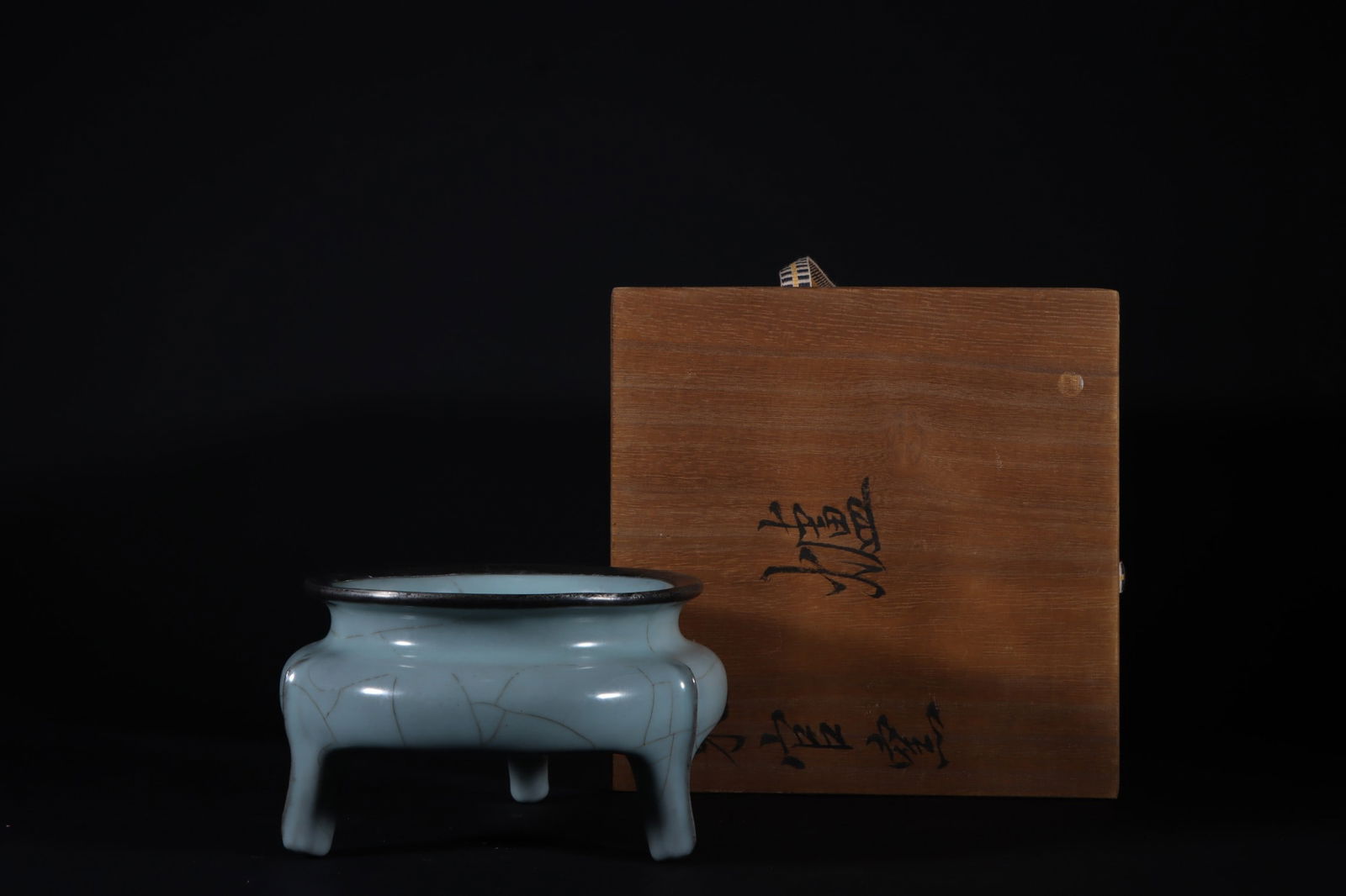 An Exquisite Guan yao Celadon Glazed Tripod Censer (1 of 9)