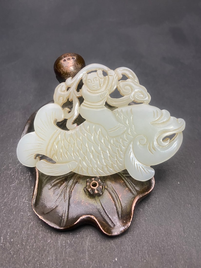 An Exquisite White Jade Fish Pendant - 4