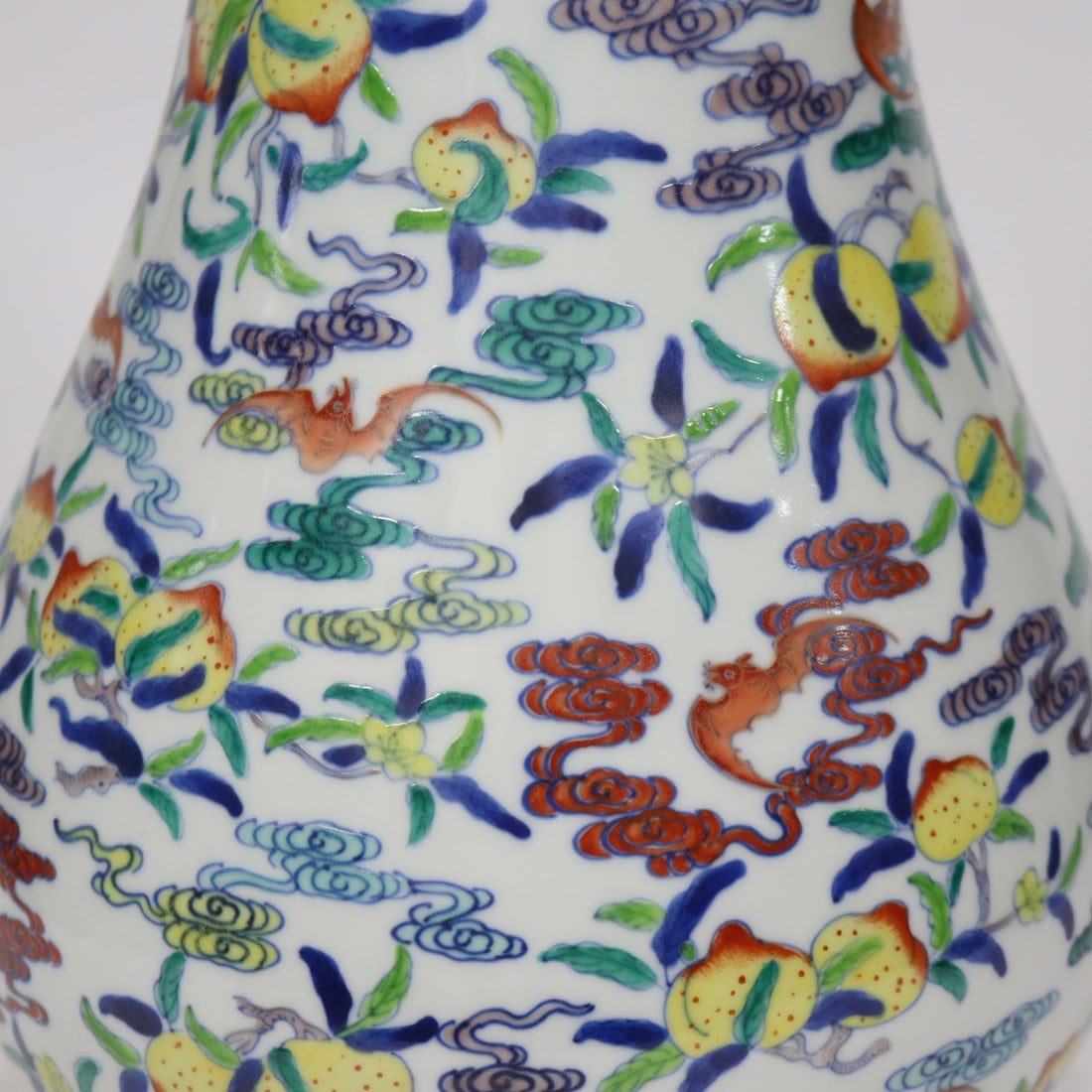 An Exquisite Doucai Bats and Peach Pattern Auspicious Cloud Pattern Vase - 7