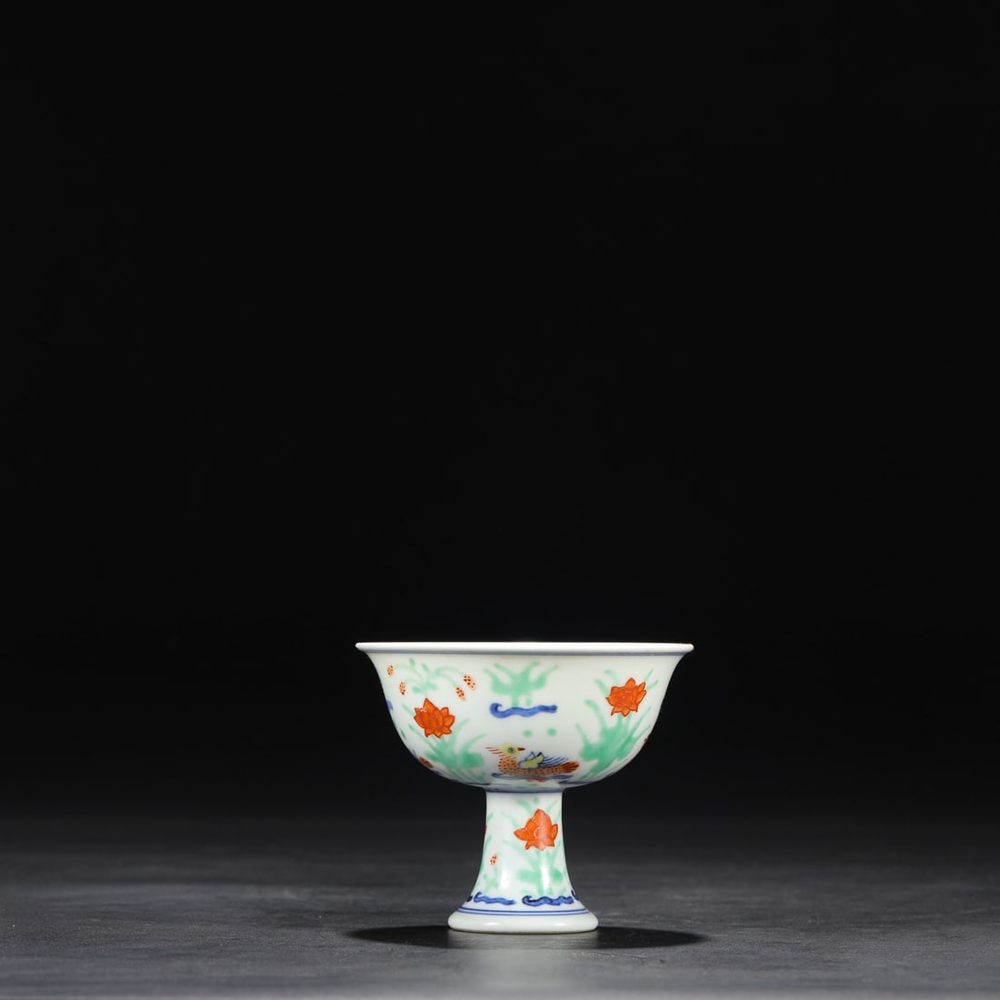 An Exquisite Wucai Flower and Bird Pattern Cup - 5