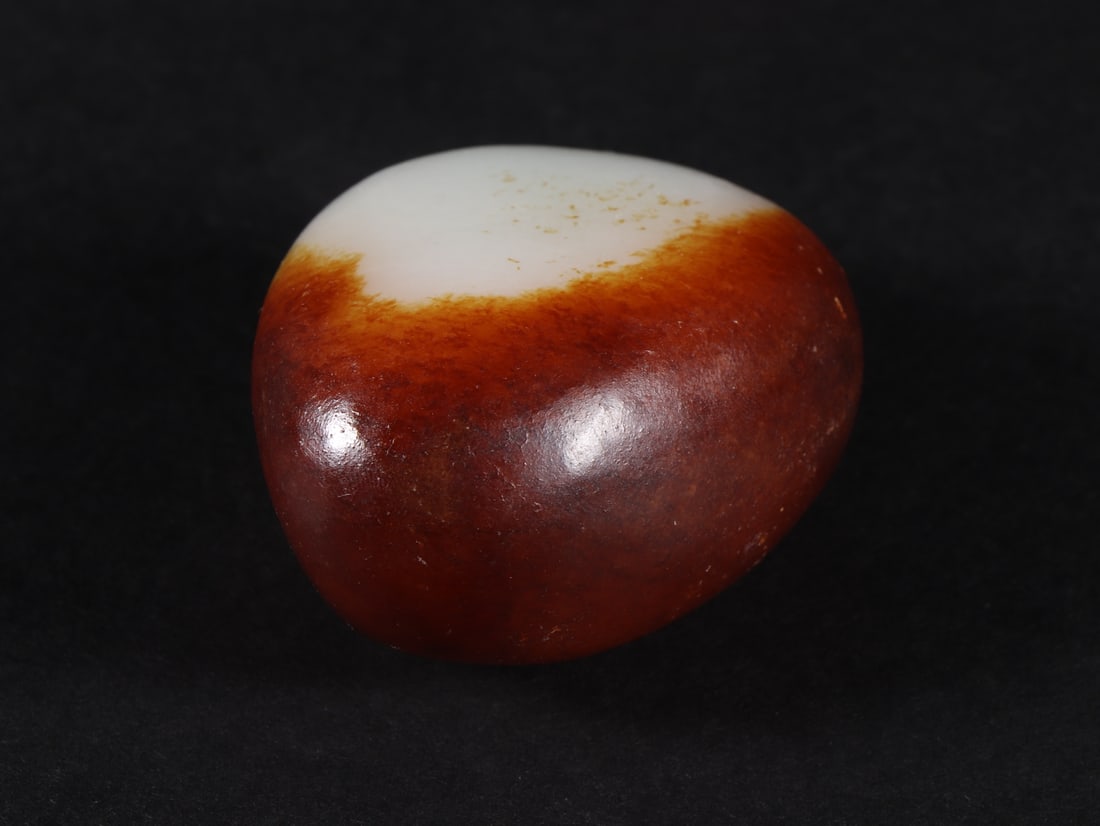 An Exquisite White Jade Ornament - 5