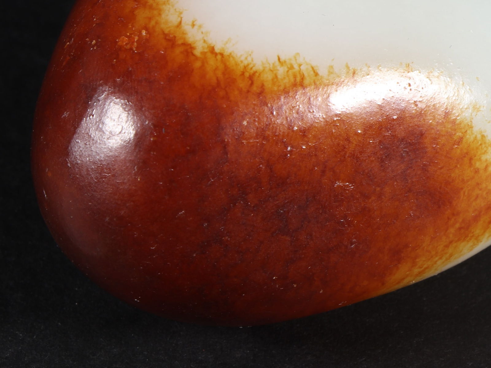 An Exquisite White Jade Ornament - 8