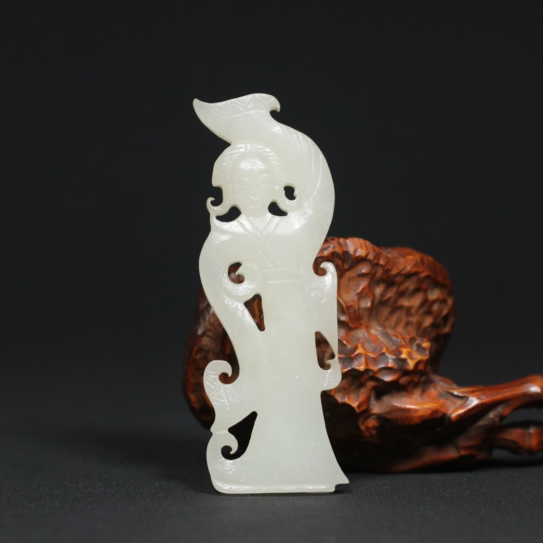 An Exquisite White Jade Figure Pendant - 2