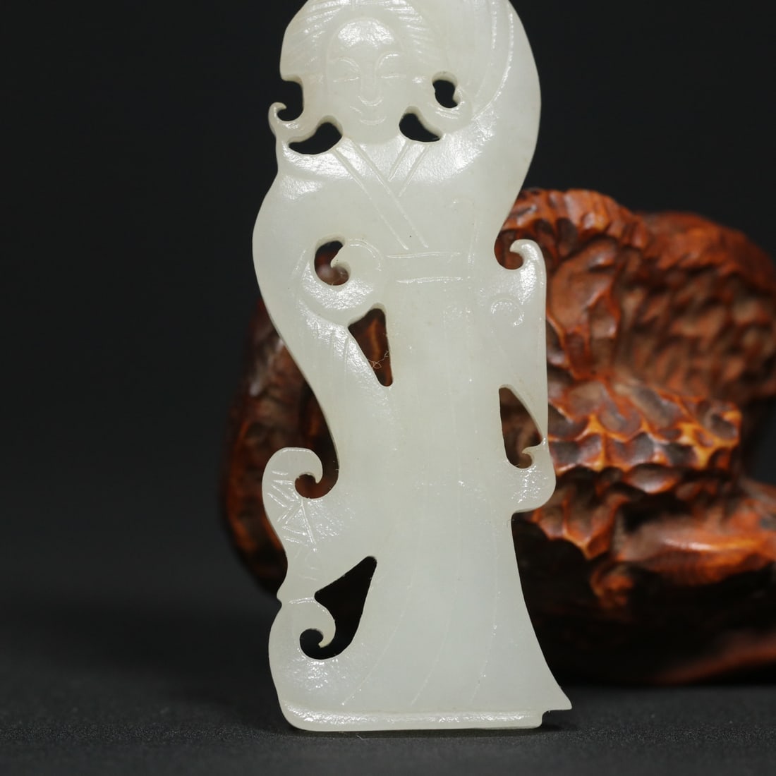 An Exquisite White Jade Figure Pendant - 7