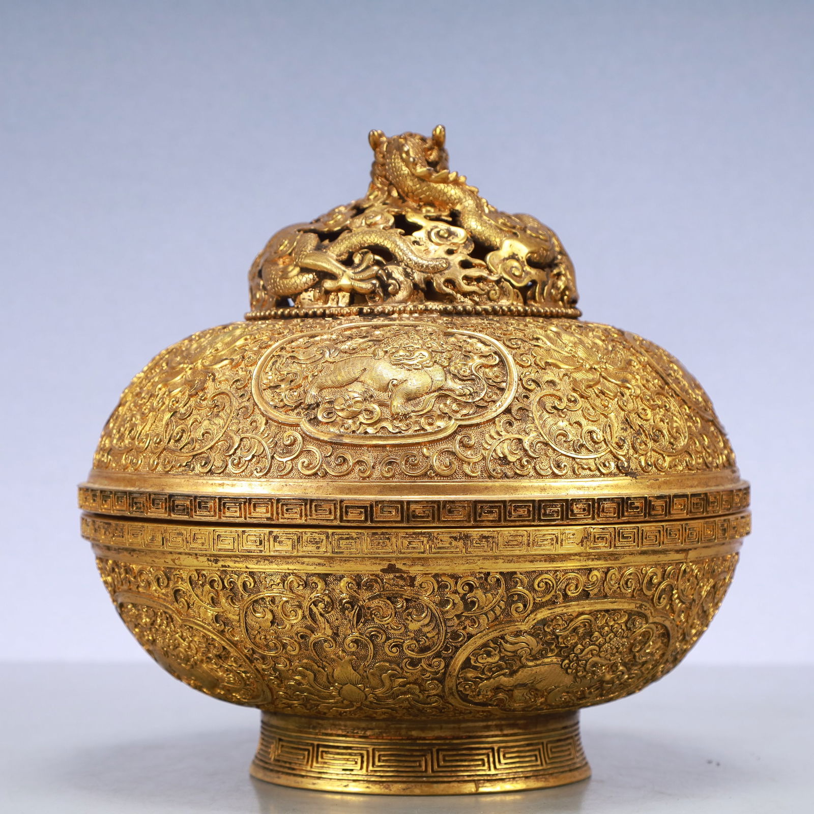 A Exquisite Gilt Bronze Lotus Pattern Lion Pattern Dragon Pattern Censer - 5