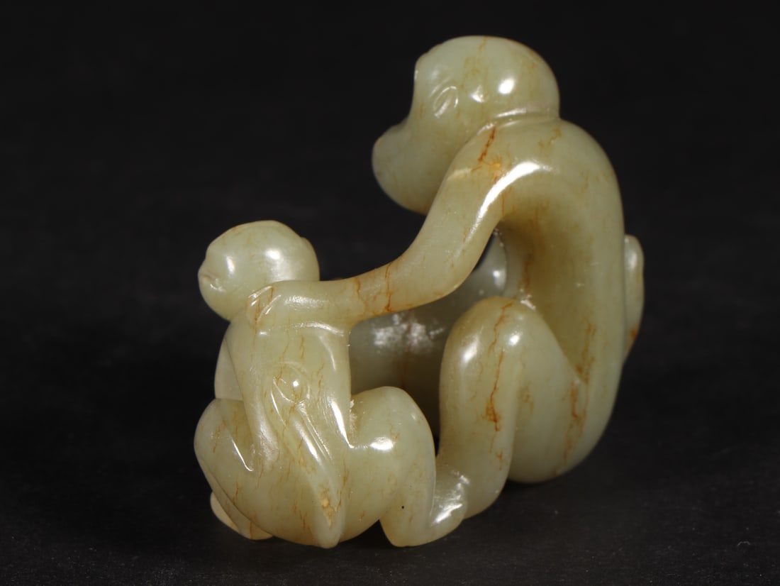 An Exquisite White Jade Monkey Ornament - 7