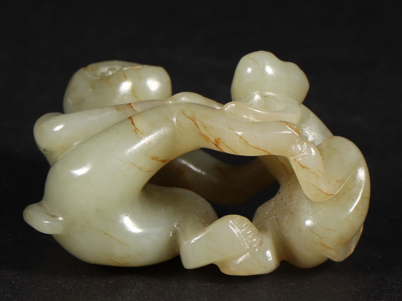 An Exquisite White Jade Monkey Ornament - 9