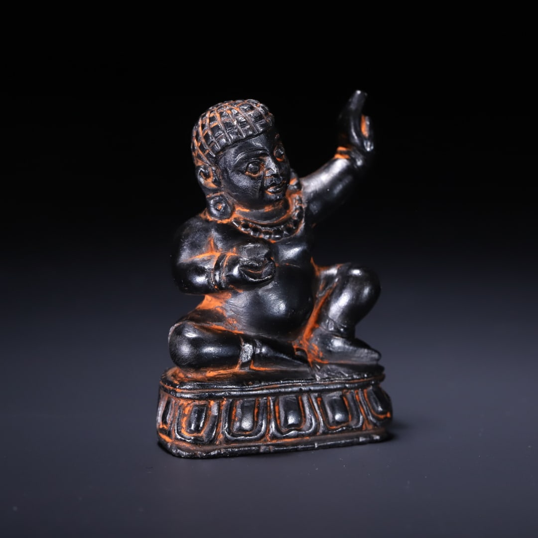 An Exquisite Black Stone Buddha Statue - 2