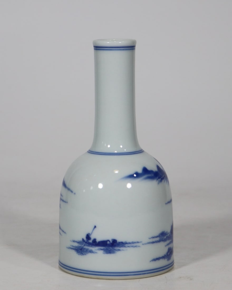 An Exquisite Blue and White Landscape Pattern Vase - 3