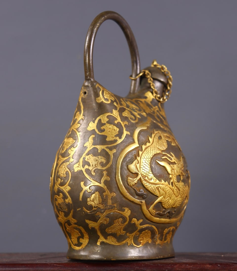 An Exquisite Gilt Bronze Lotus Pattern Dragon Pattern Ewer - 5