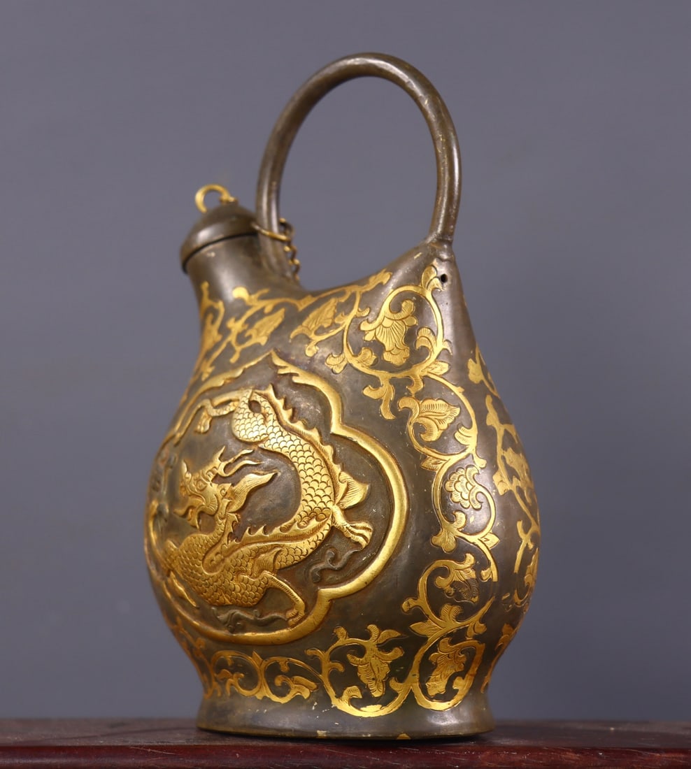 An Exquisite Gilt Bronze Lotus Pattern Dragon Pattern Ewer - 6