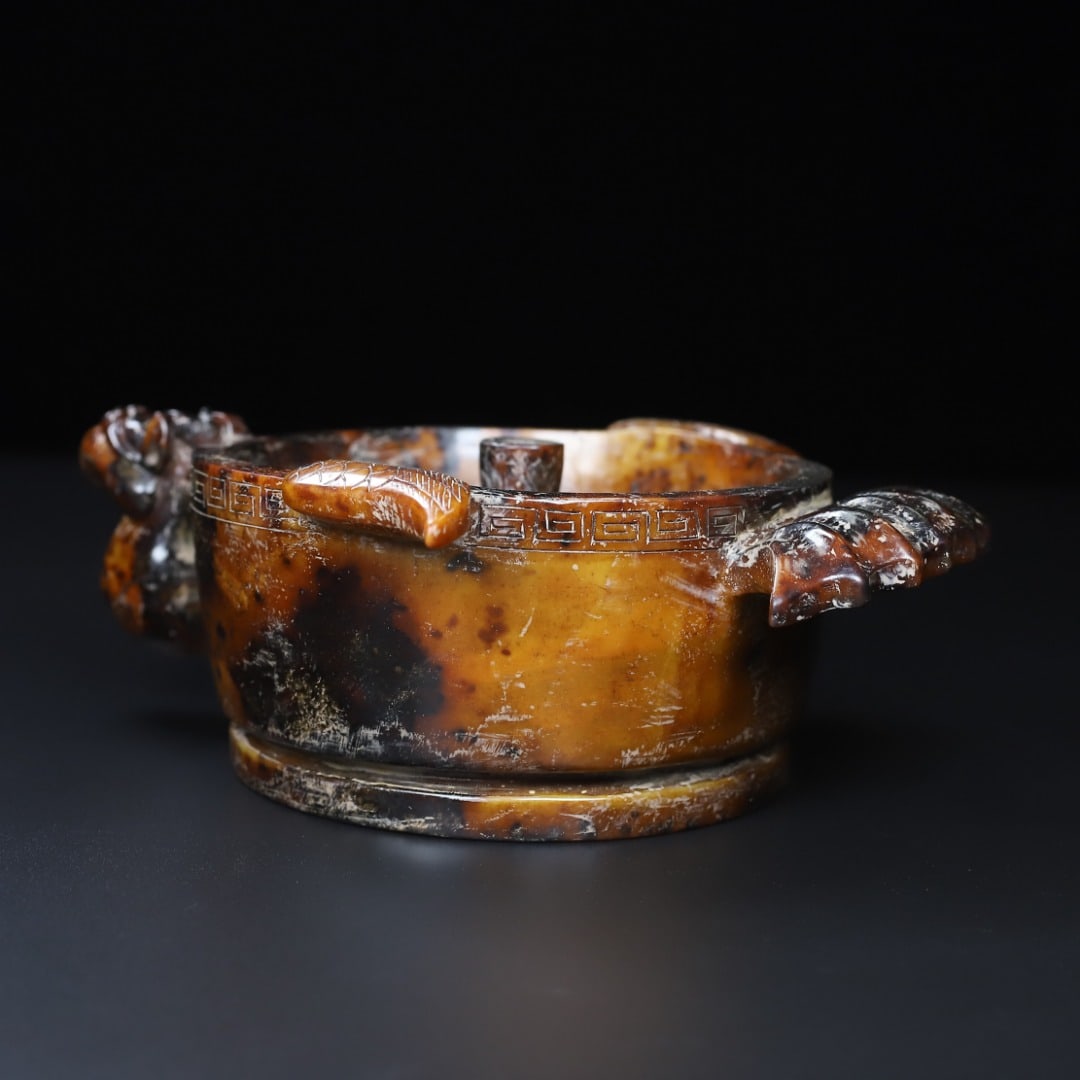 An Exquisite White Jade Phoenix-Shaped Candlestick - 4