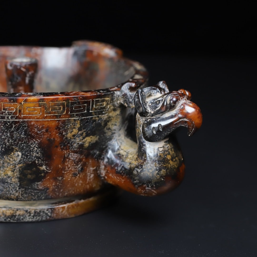 An Exquisite White Jade Phoenix-Shaped Candlestick - 8