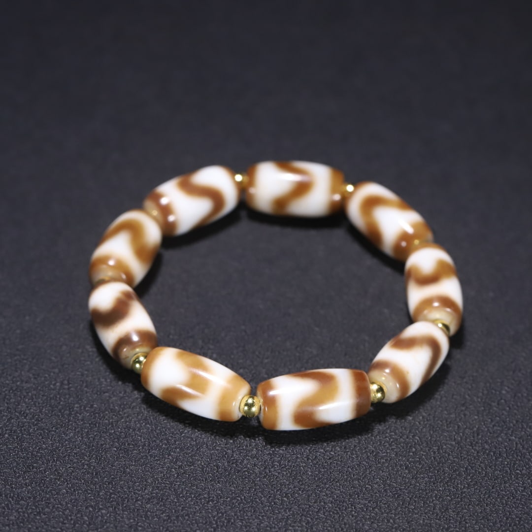 An Exquisite Dzi Bead Bracelets - 7