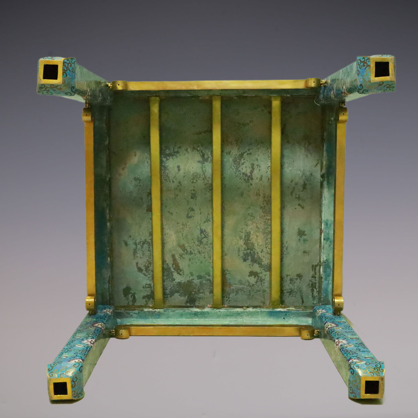 An Exquisite Cloisonne Lion Pattern Dragon Pattern Lotus Pattern Table - 10