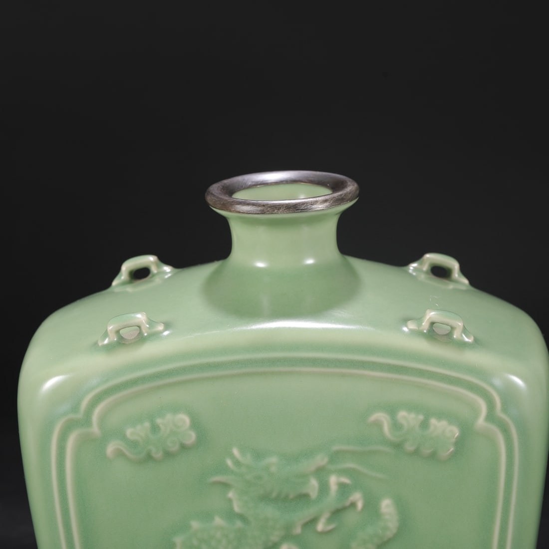 An Exquisite Longquan yao Celadon Glazed Dragon Pattern Vase - 3