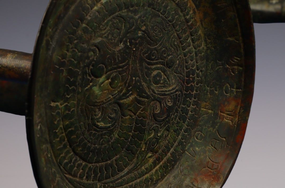 An Exquisite Bronze Figure-Shaped Candlestick - 9