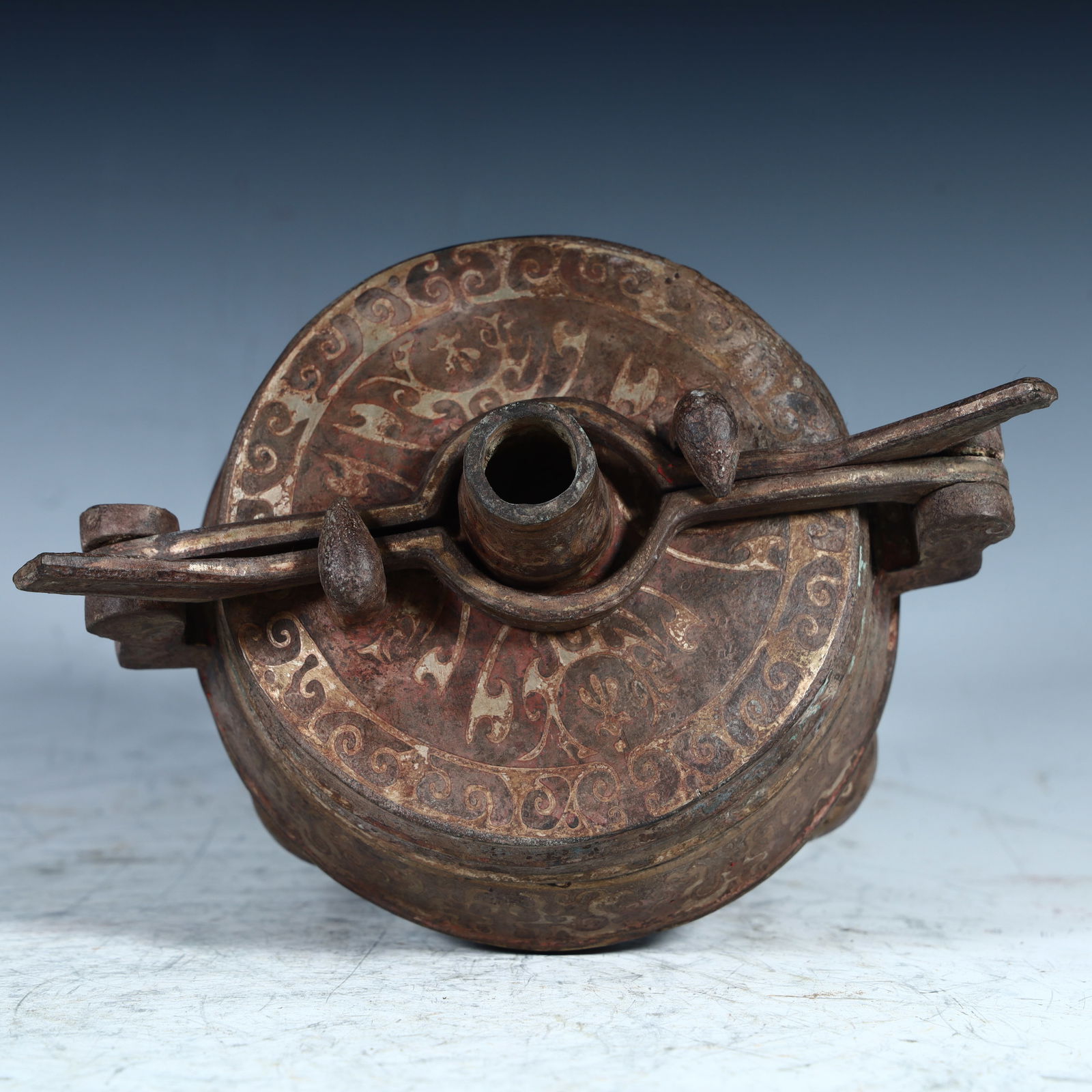 A Qing Dynasty copper silver three-legged tripod - 5