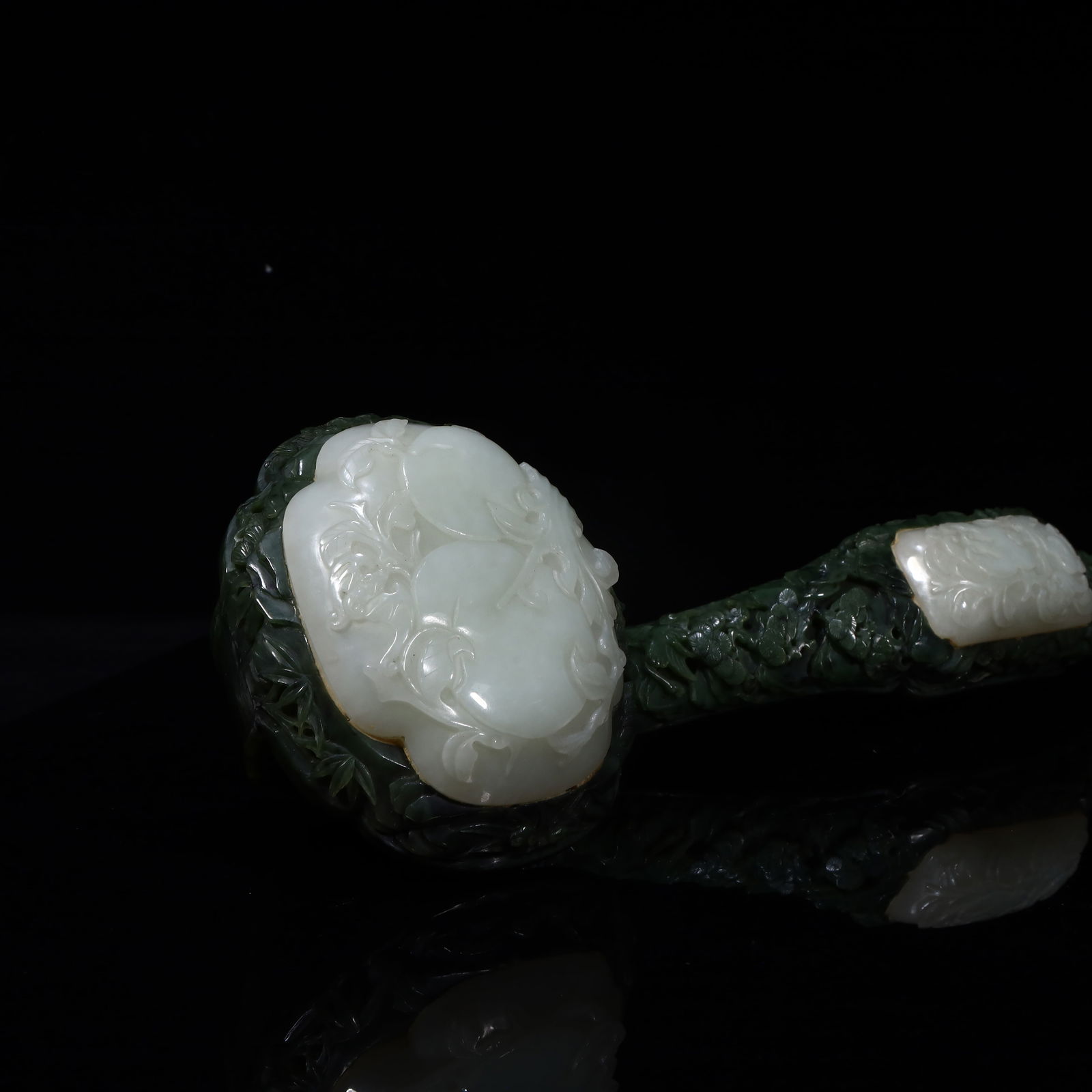 A beautiful Hetian jade ruyi - 4