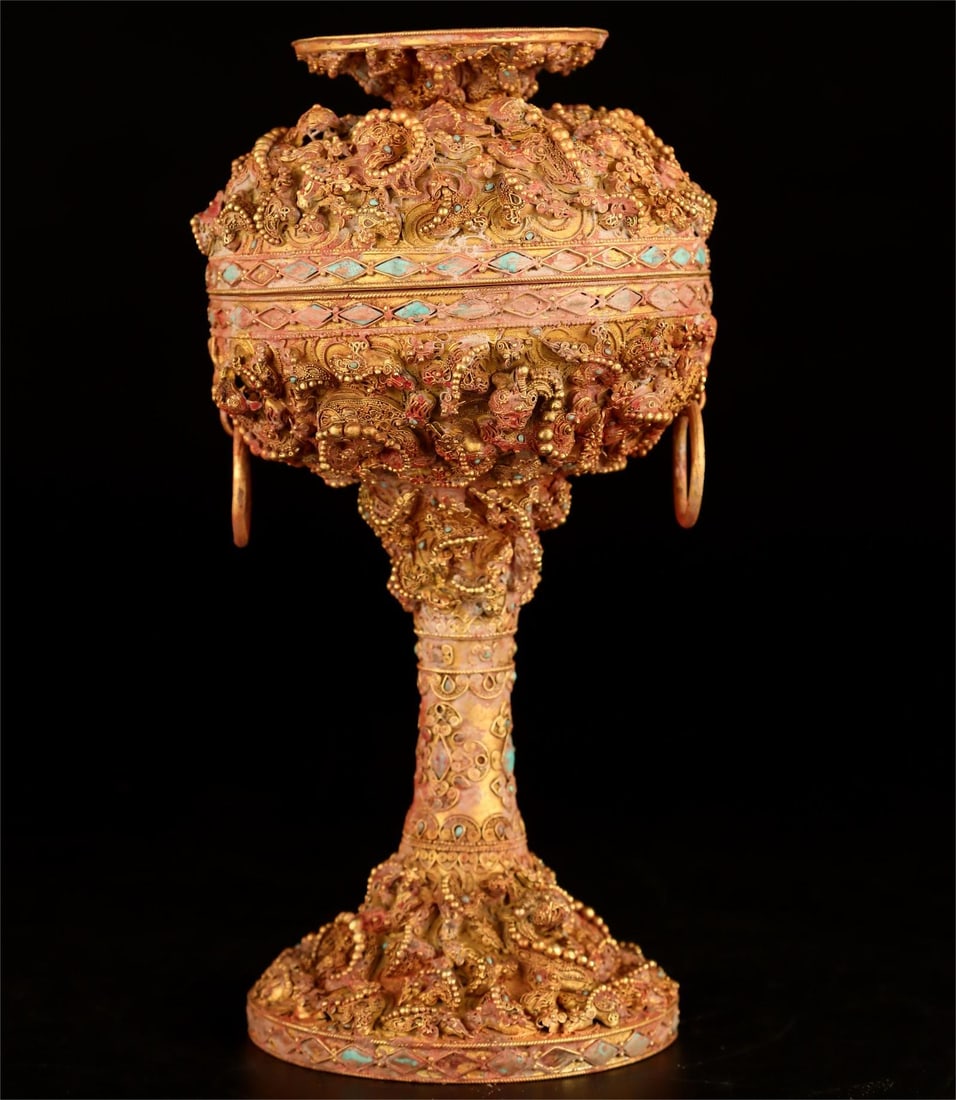 A piece of sterling silver gilt fried beads with lid beans from the Warring States period: Sterling silver gilt fried beads with lid beans in the Warring States period Size:W:889g L:11cm H:21.5cm W:11cm (The Dimensions Of All Batches Are Manually Measured.If You Need