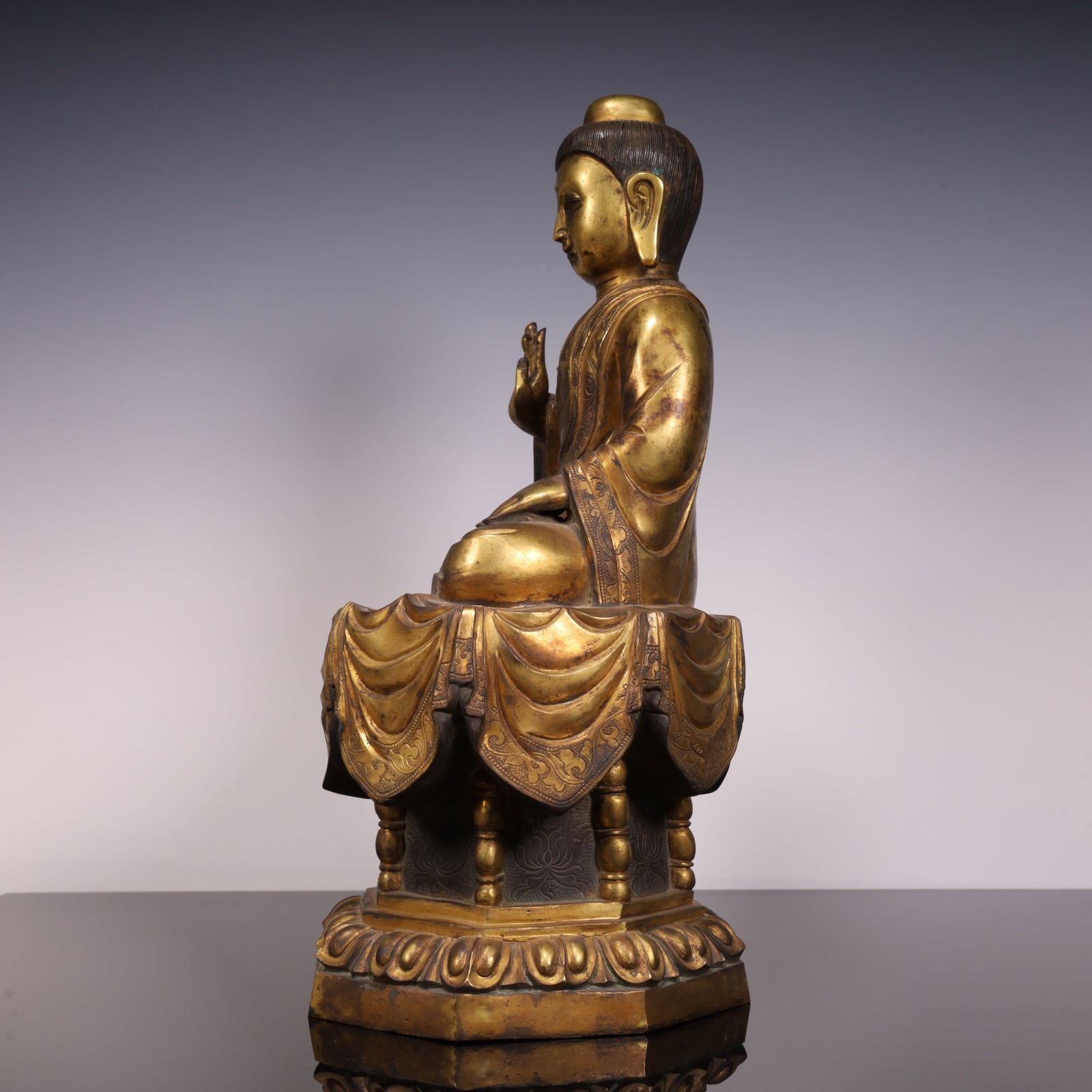 A beautiful bronze gilt Buddha - 12