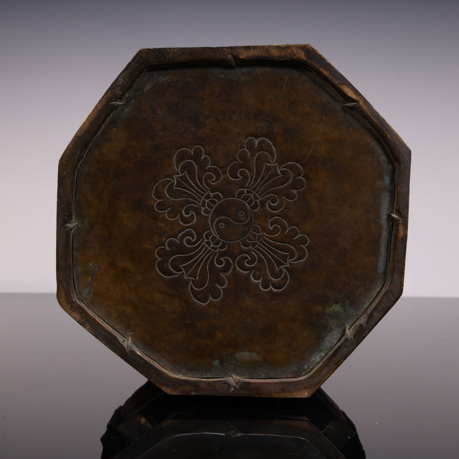 A beautiful bronze gilt Buddha - 16