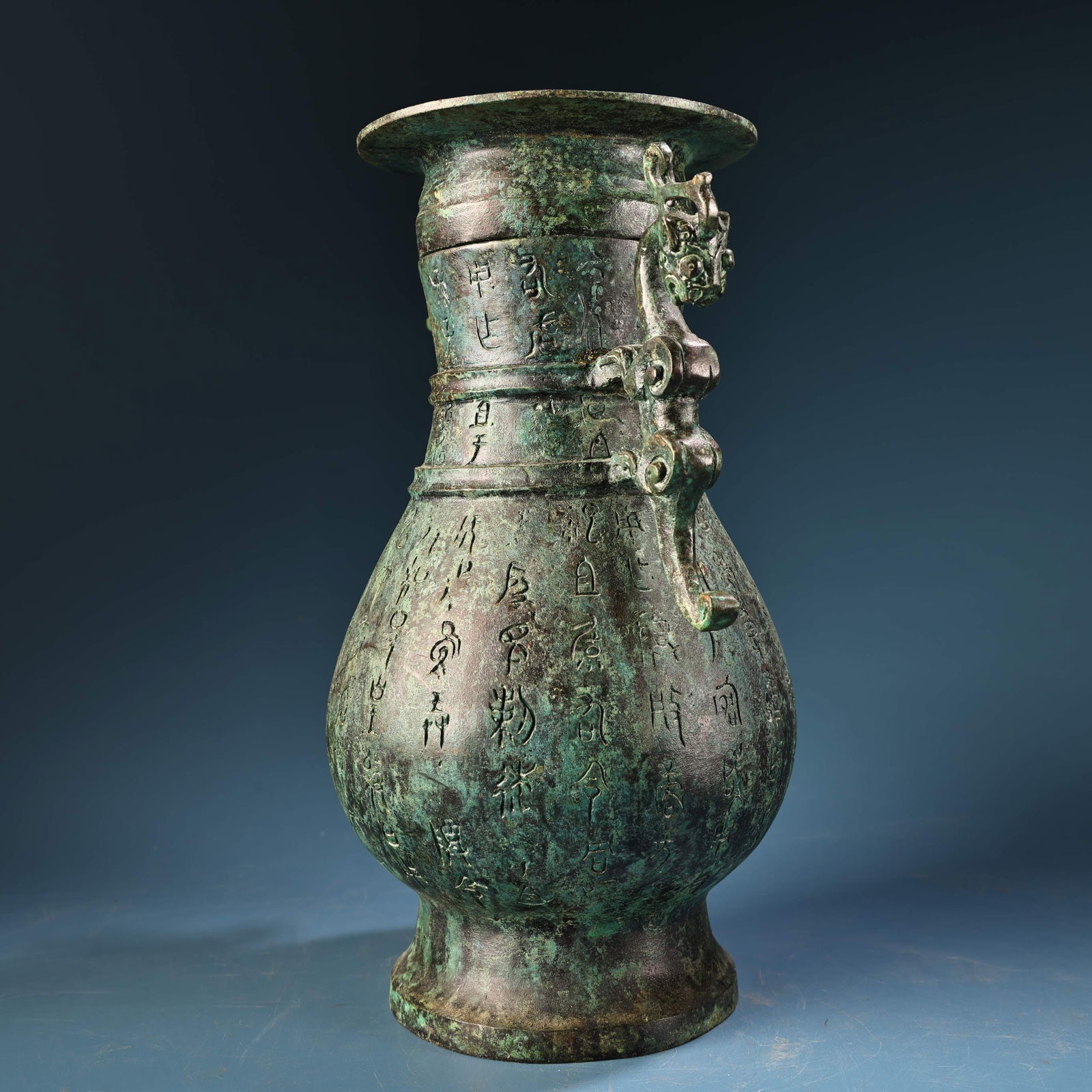 A fine bronze saxifrage vase - 2