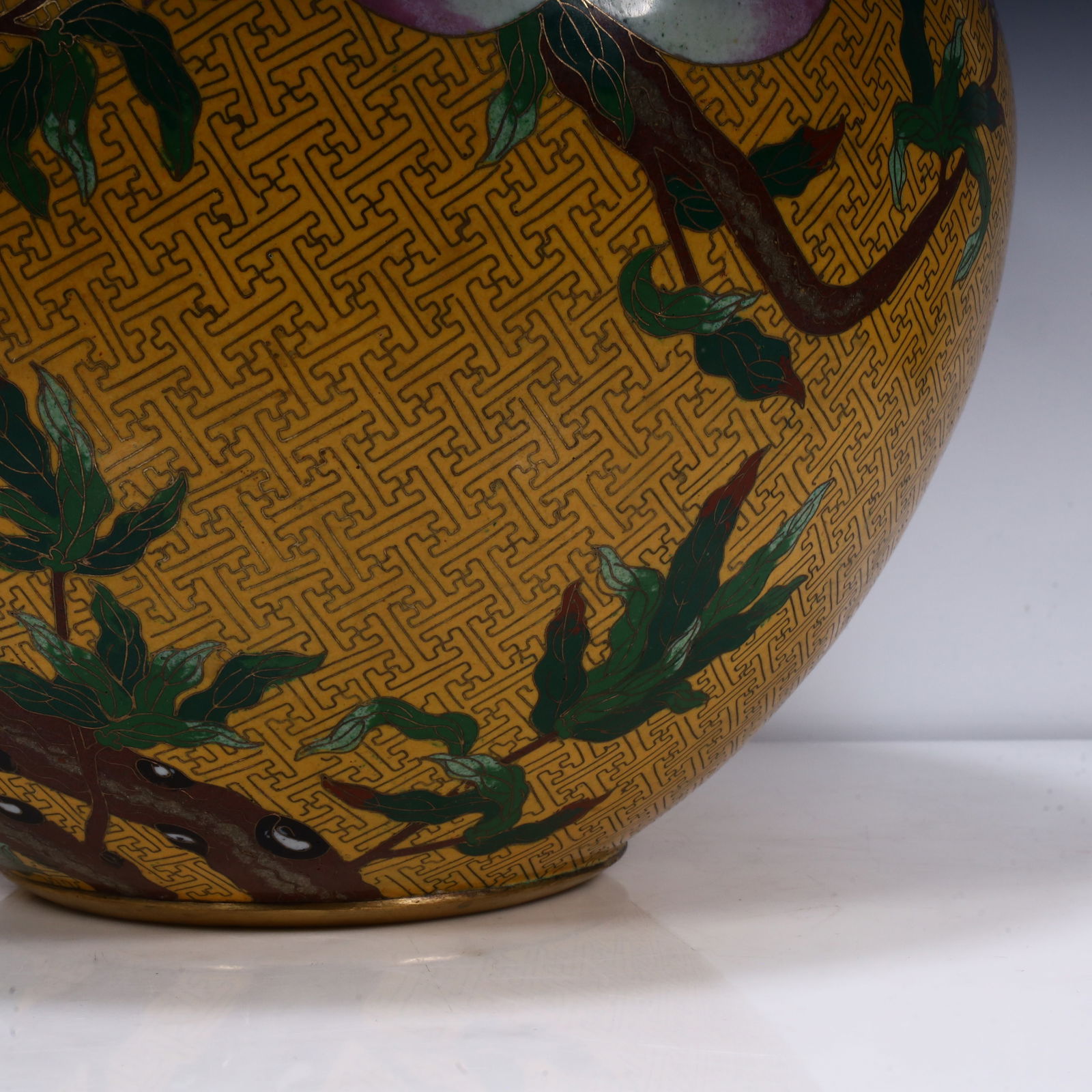 A beautiful nine peach bottle - 6