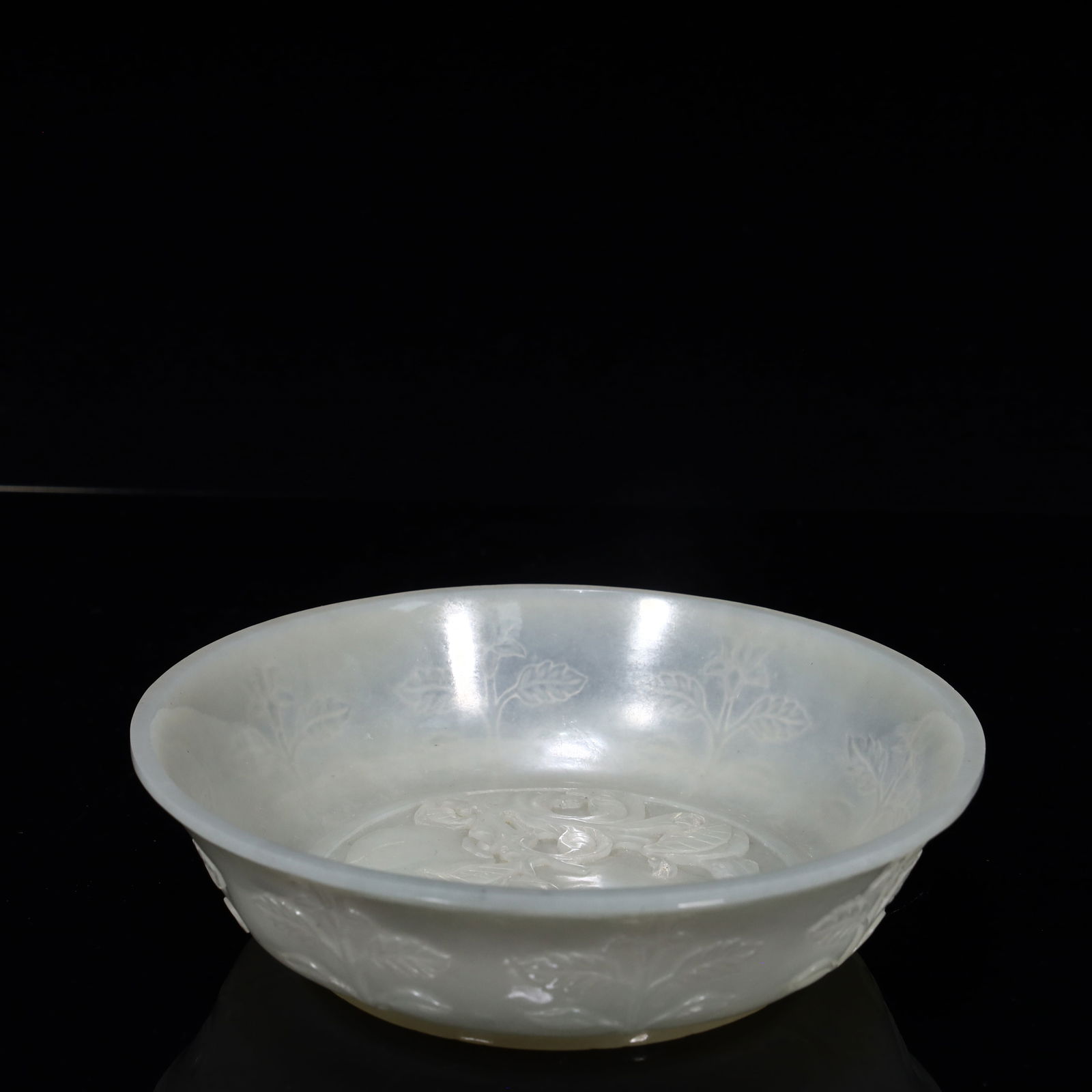 A beautiful Hetian jade plate - 3