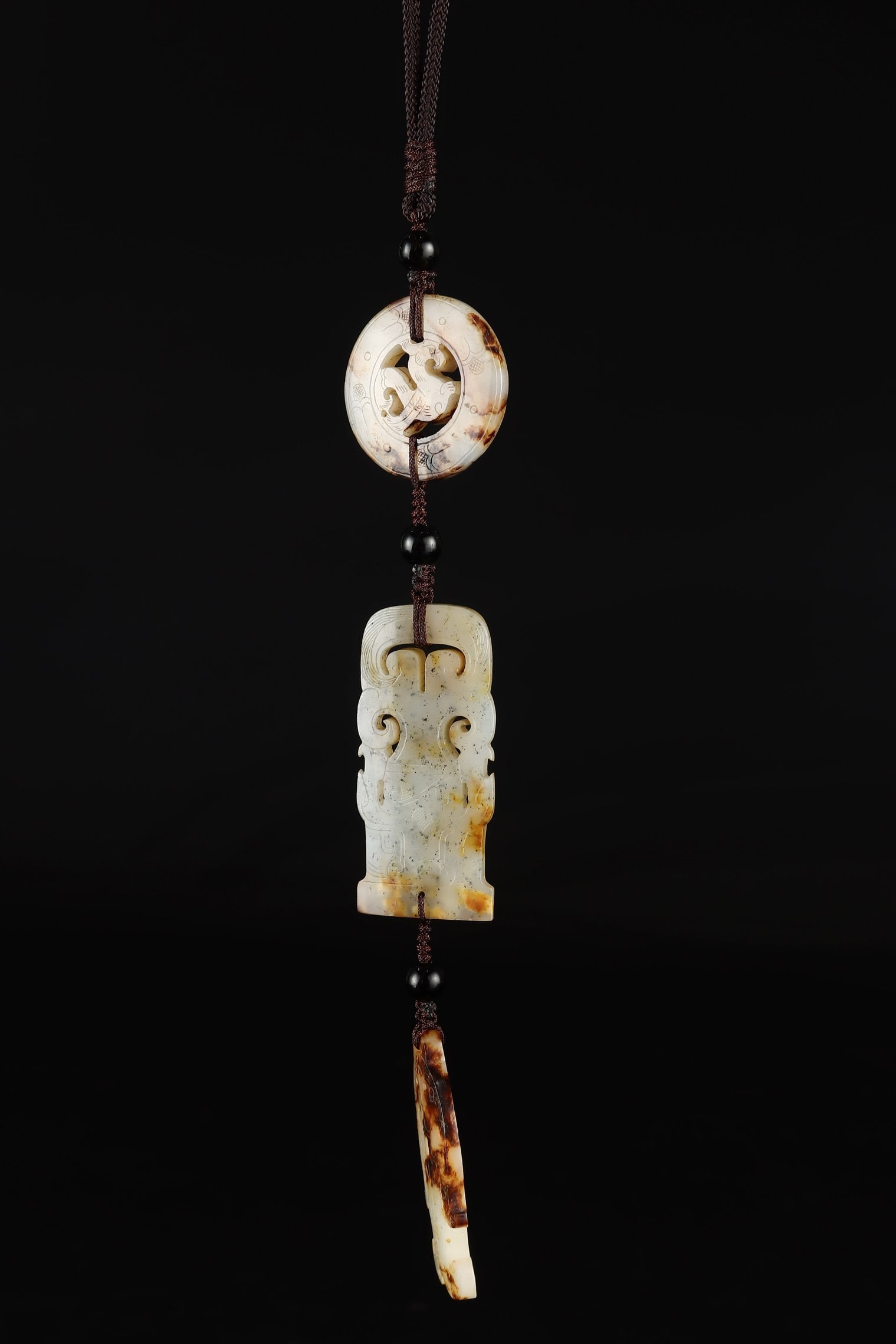 A beautiful Hetian jade pendant - 2