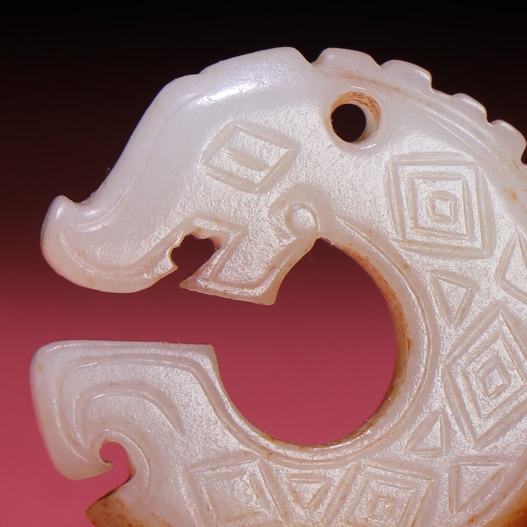 A beautiful white jade dragon pendant - 8