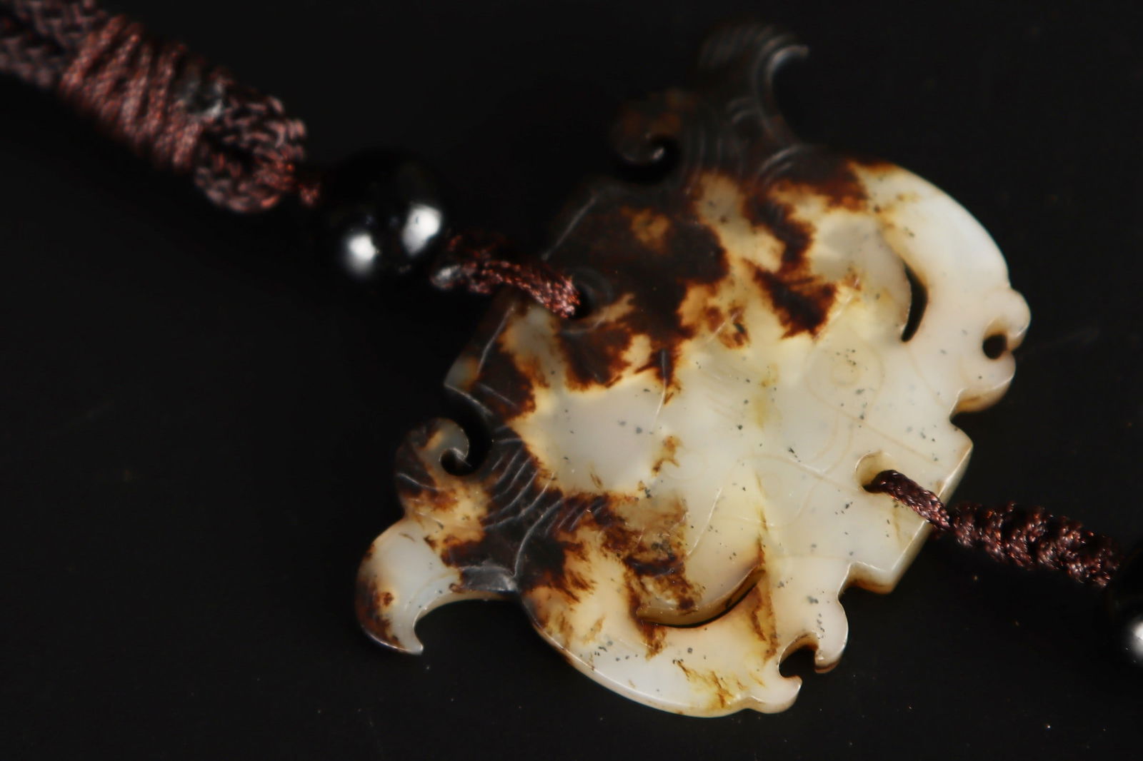 A beautiful Hetian jade pendant - 8