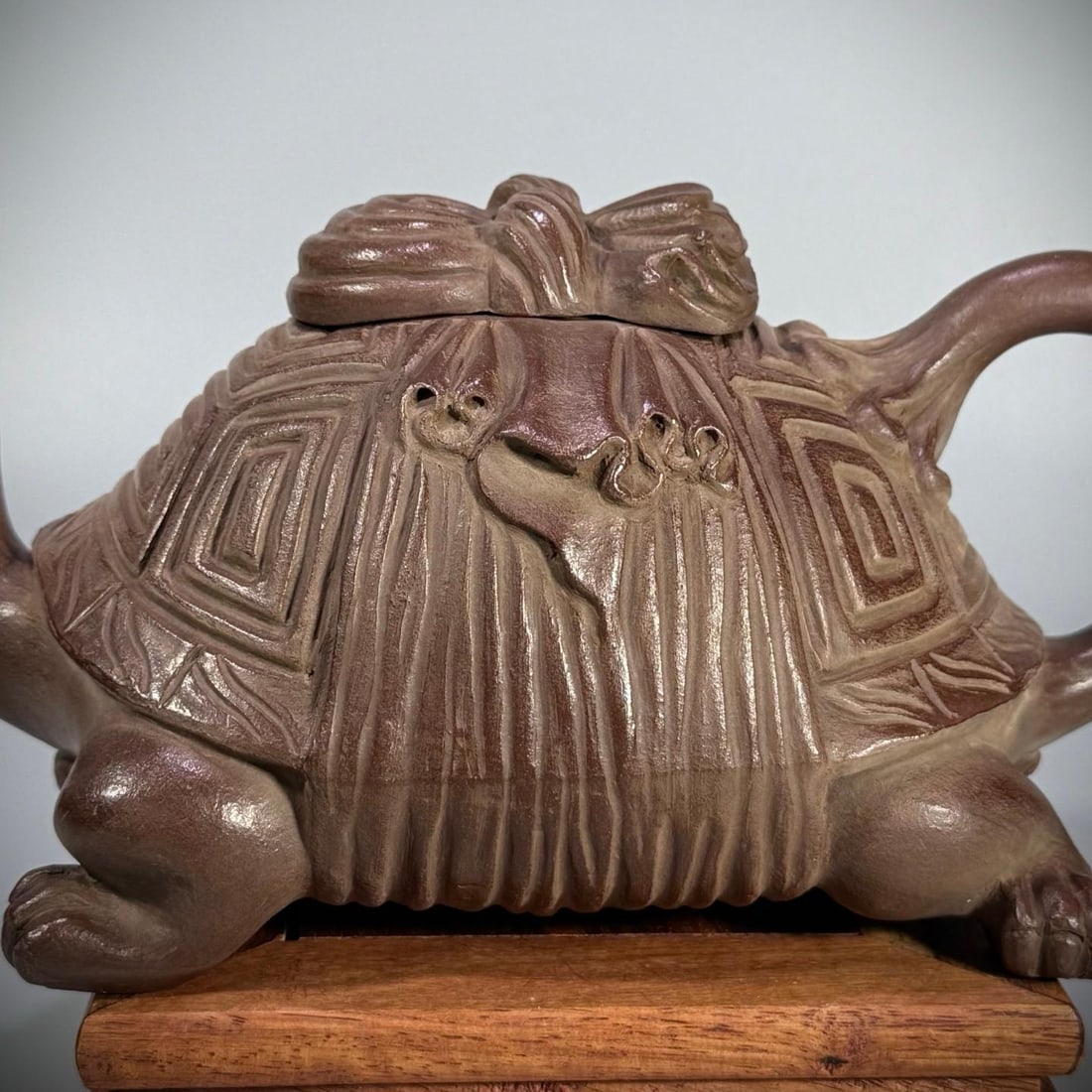 A beautiful Yang Luqian basalt pot - 5