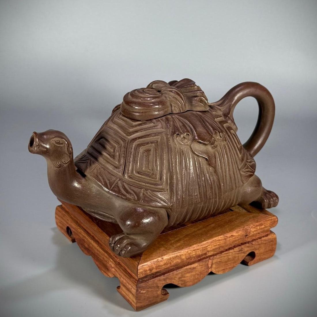 A beautiful Yang Luqian basalt pot - 8