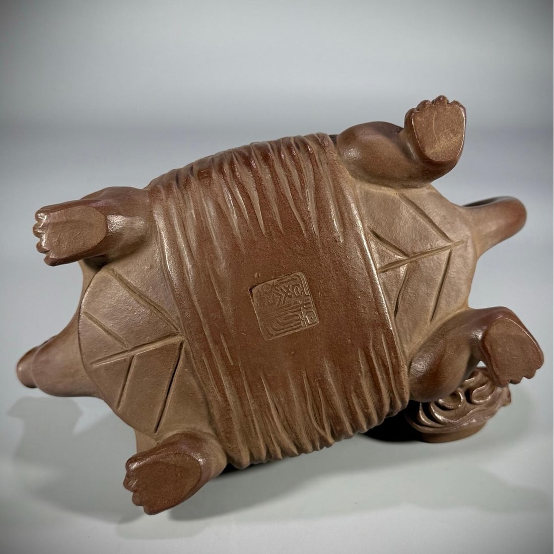 A beautiful Yang Luqian basalt pot - 9