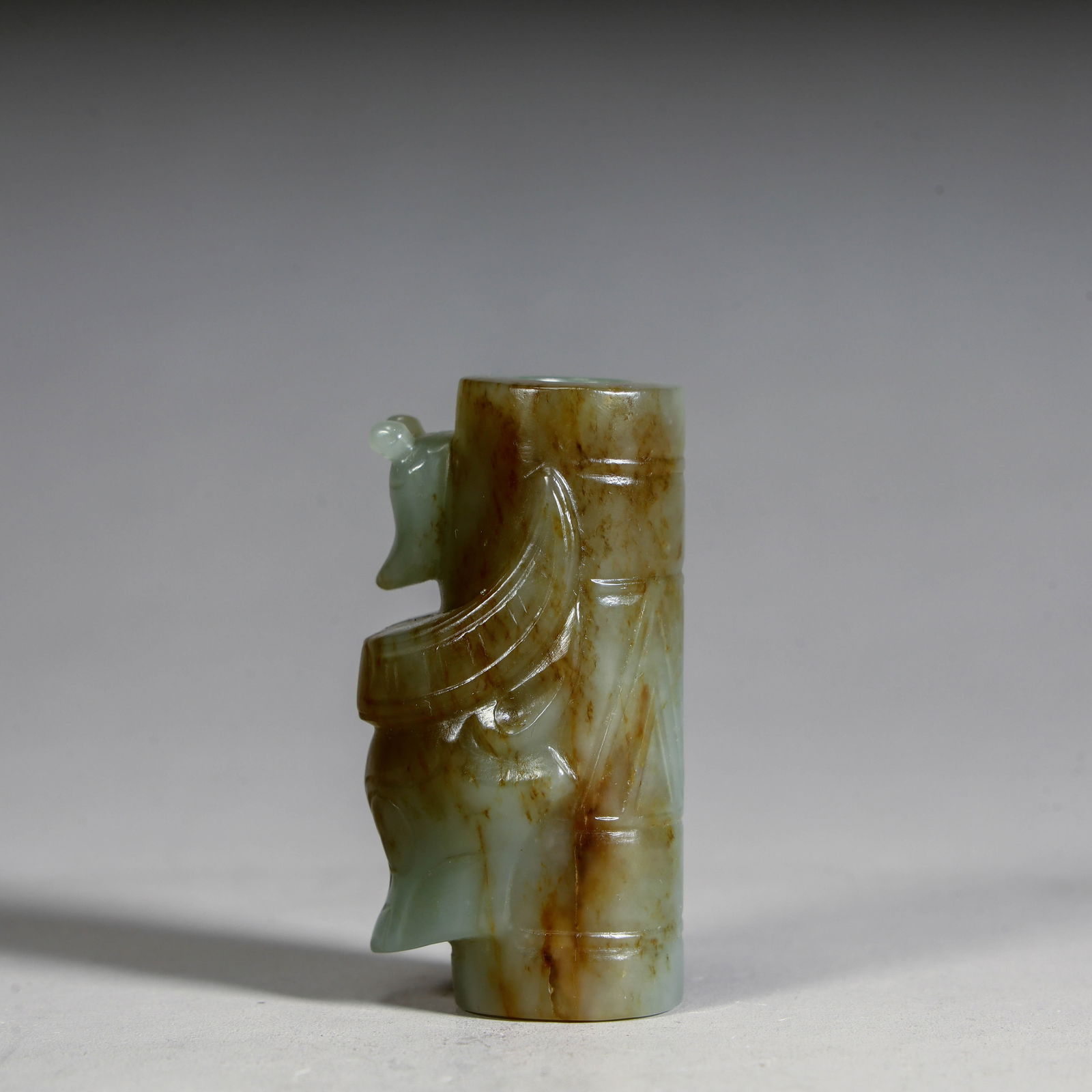 A piece of Hetian jade pipe ornament from the Qing Dynasty: Hetian jade pipe decoration in the Qing Dynasty Size: H:5.4cm L: 2.5cm W:2cm W:60.7g (The Dimensions Of All Batches Are Manually Measured.If You Need More Detailed Information,