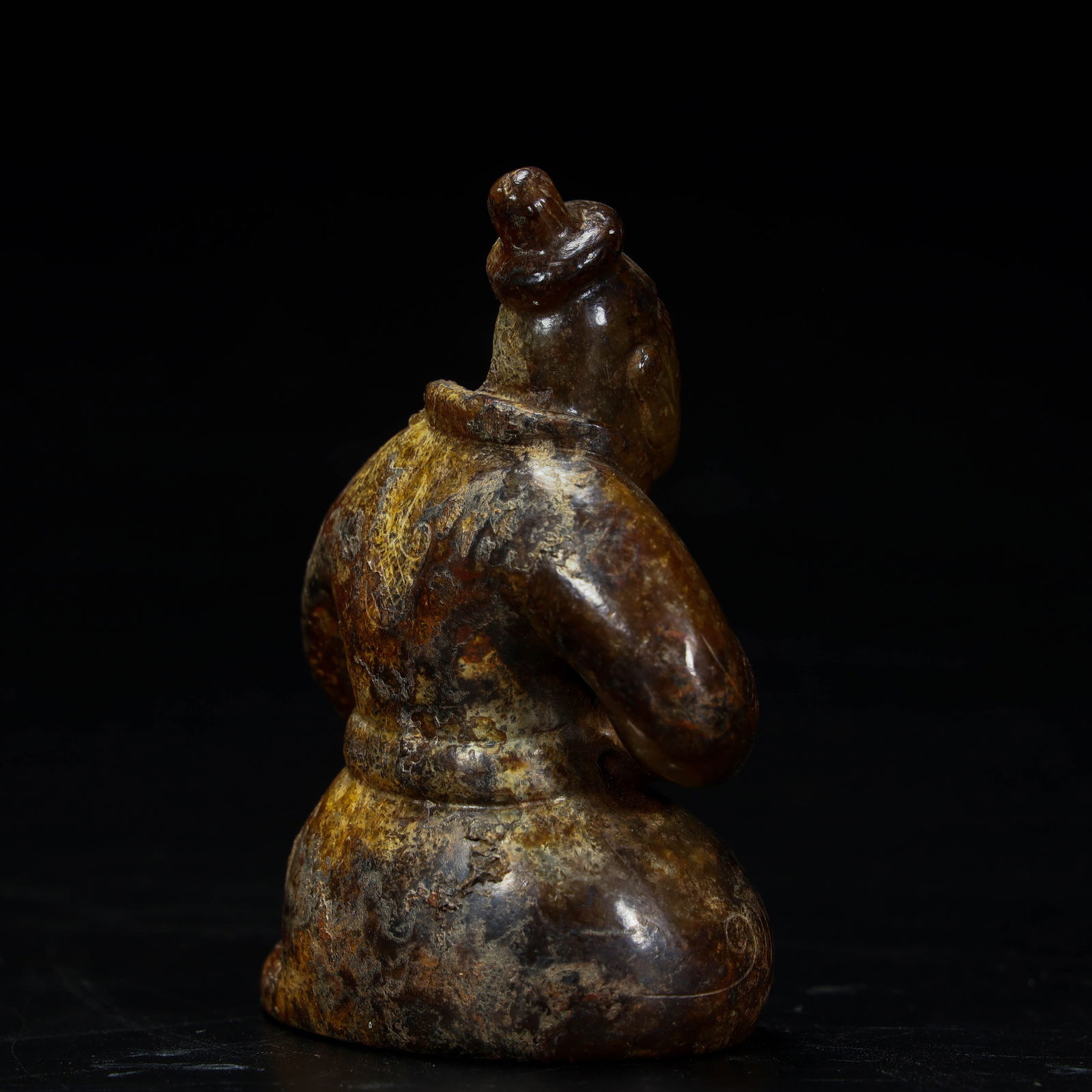 A beautiful jade kneeling figurine - 6