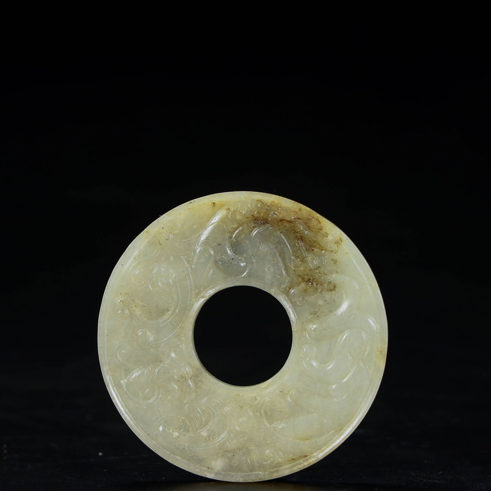 A beautiful dragon pattern jade: Exquisite dragon pattern jade Size: L: 5.5cm W:5.5cm W:23g (The Dimensions Of All Batches Are Manually Measured.If You Need More Detailed Information, Please Contact Our Customer
