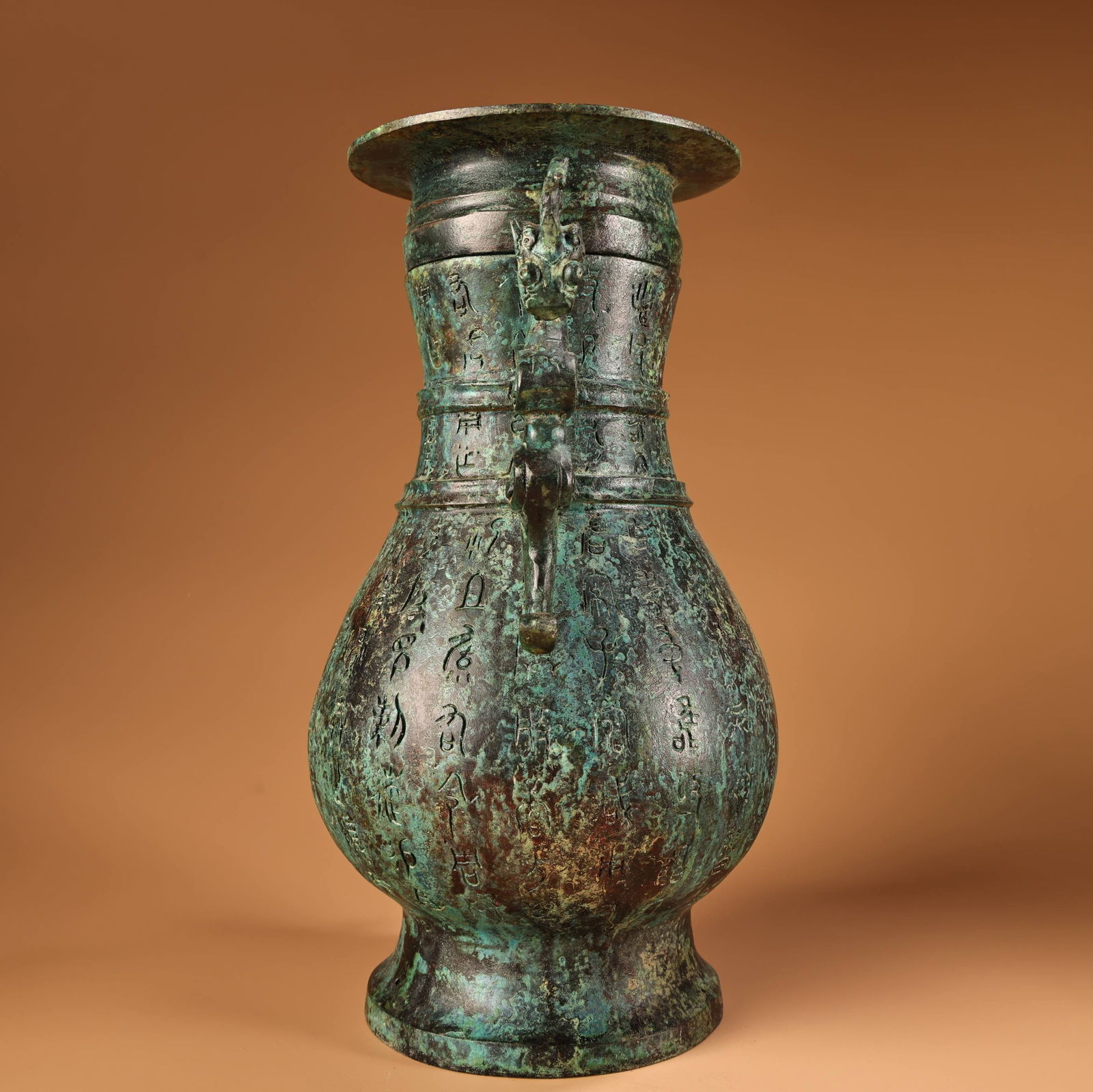 A fine bronze saxifrage vase - 10