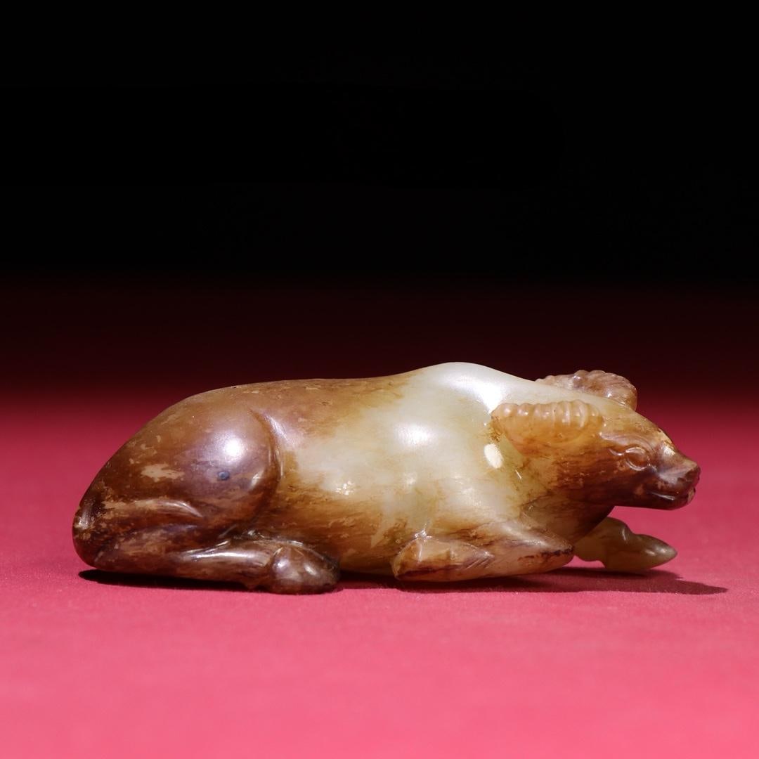 A beautiful white jade cow handle (1 of 9)