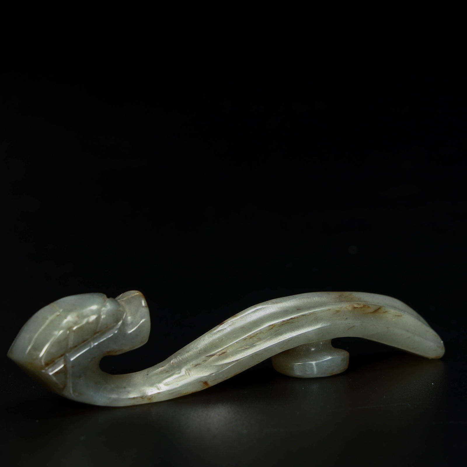 A beautiful jade dragon head with a hook - 6