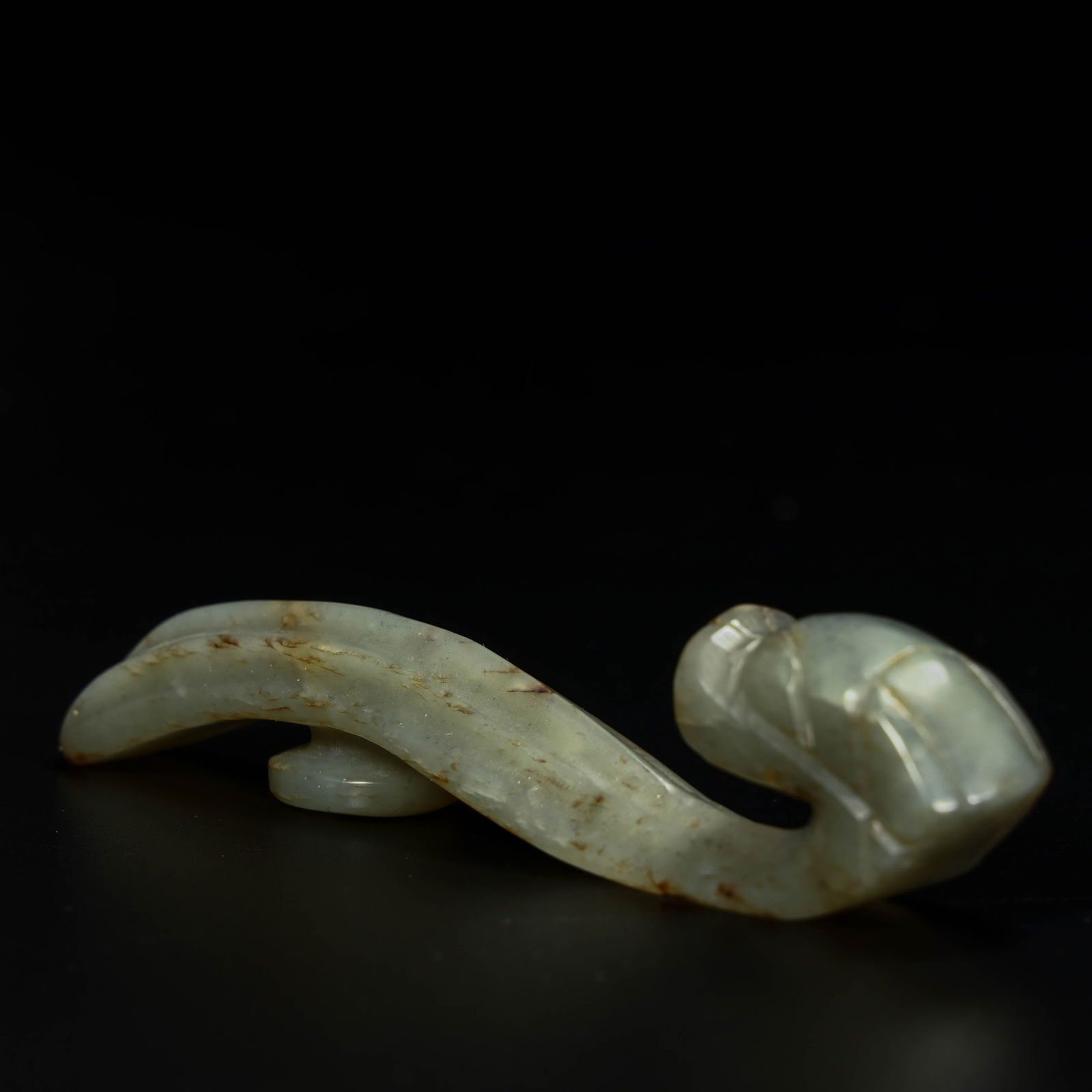 A beautiful jade dragon head with a hook - 7